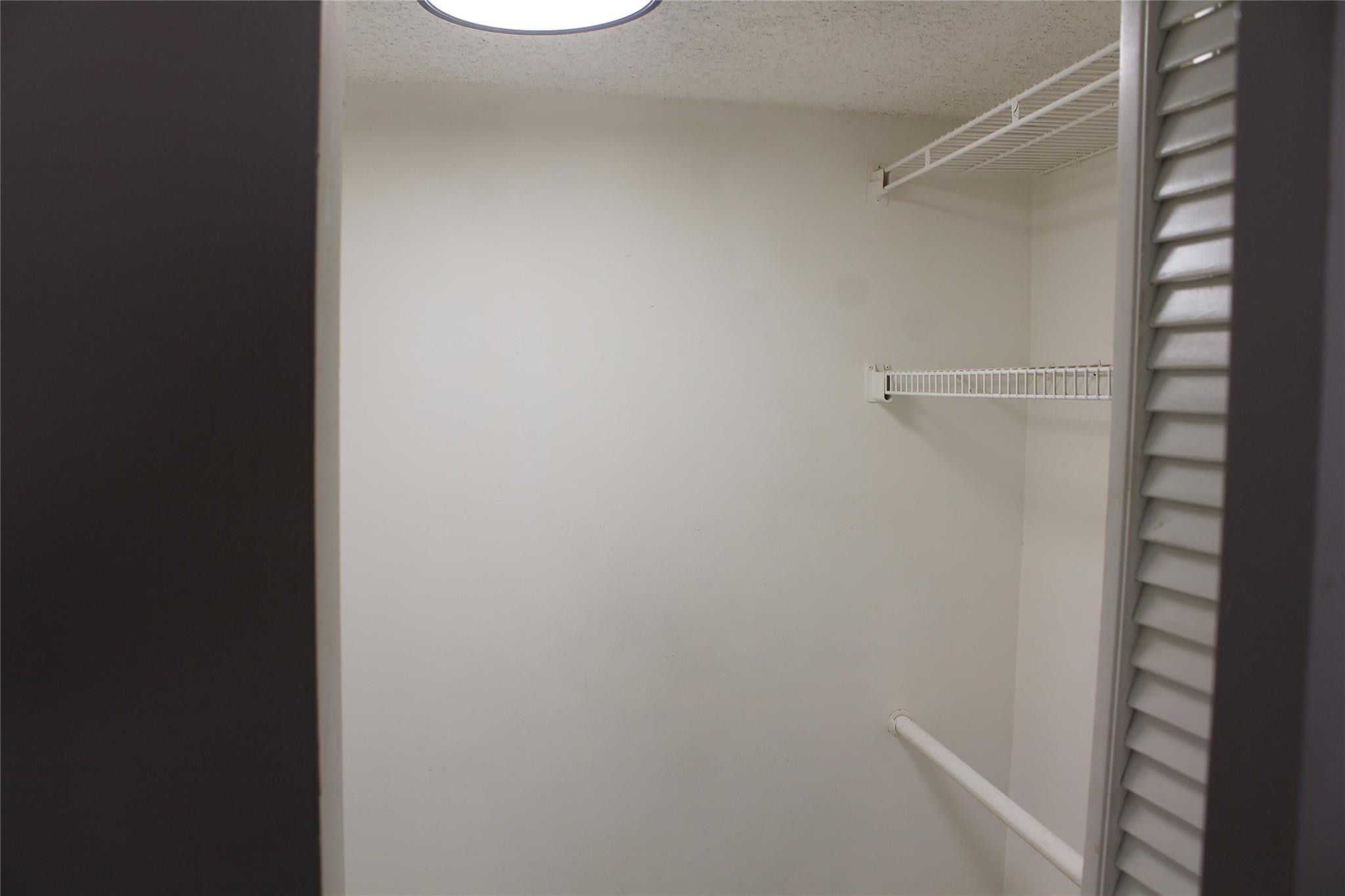 COUNTRYSIDE CONDO - Residential