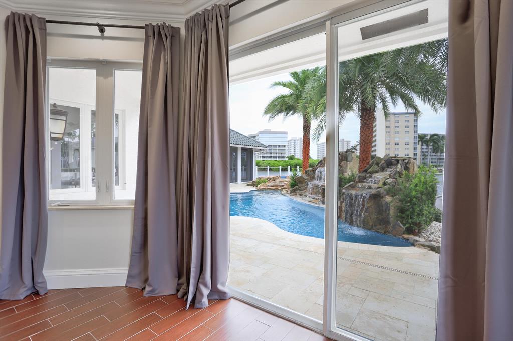 TROPIC ISLE 4TH SEC - Residential