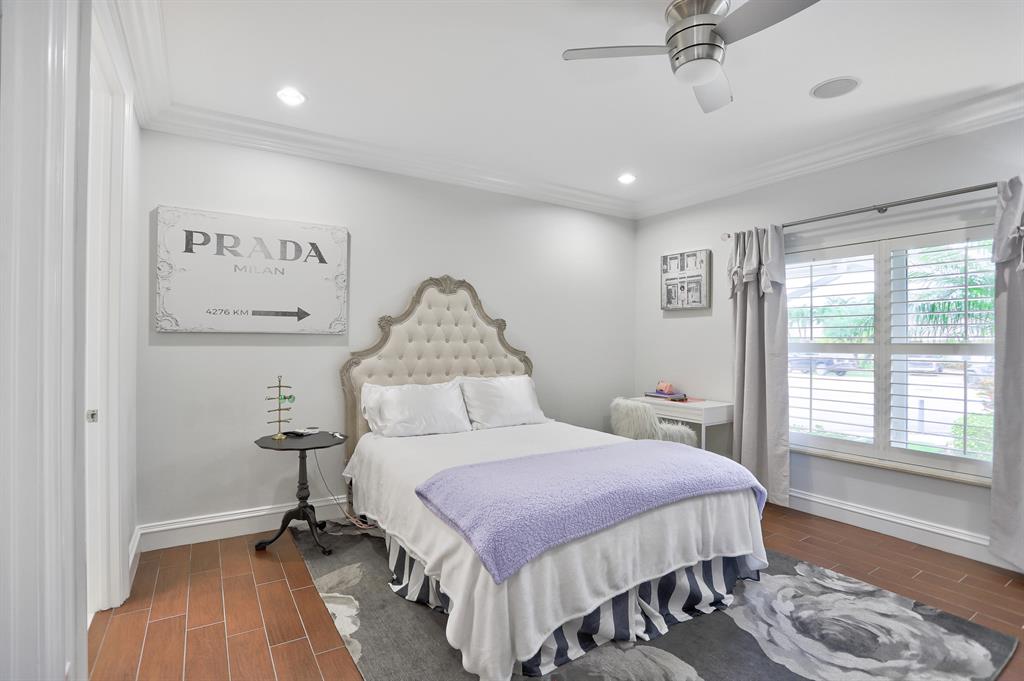 TROPIC ISLE 4TH SEC - Residential