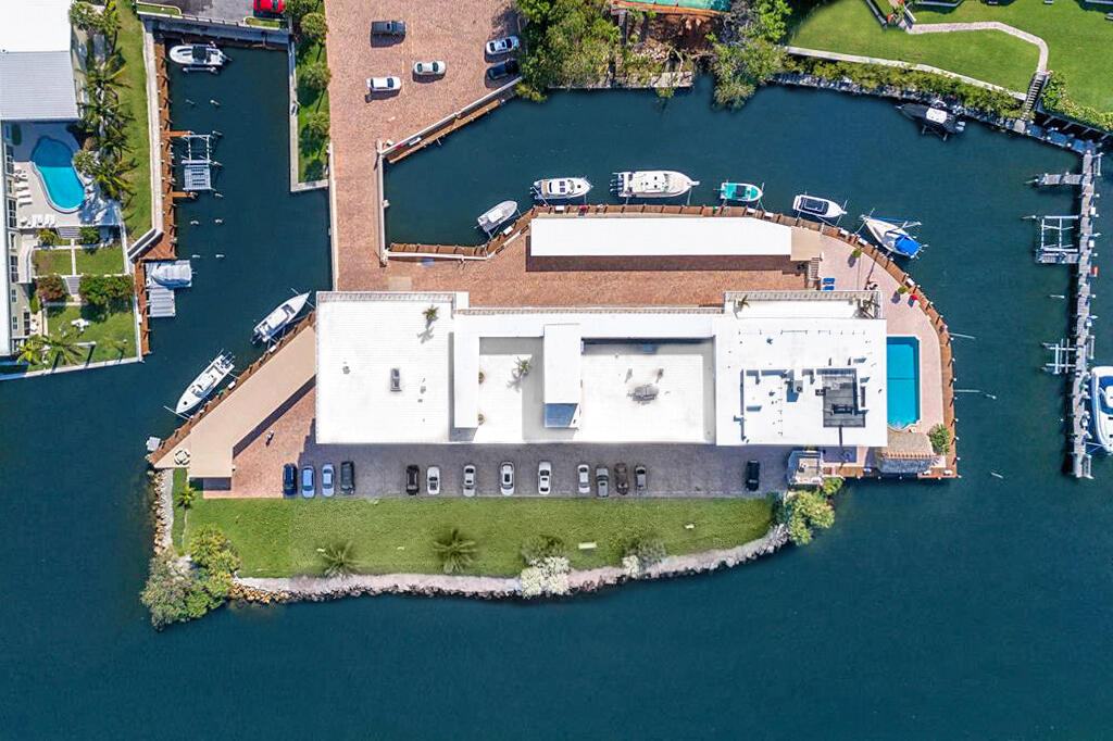 HILLSBORO ISLAND HOUSE CONDO - Residential