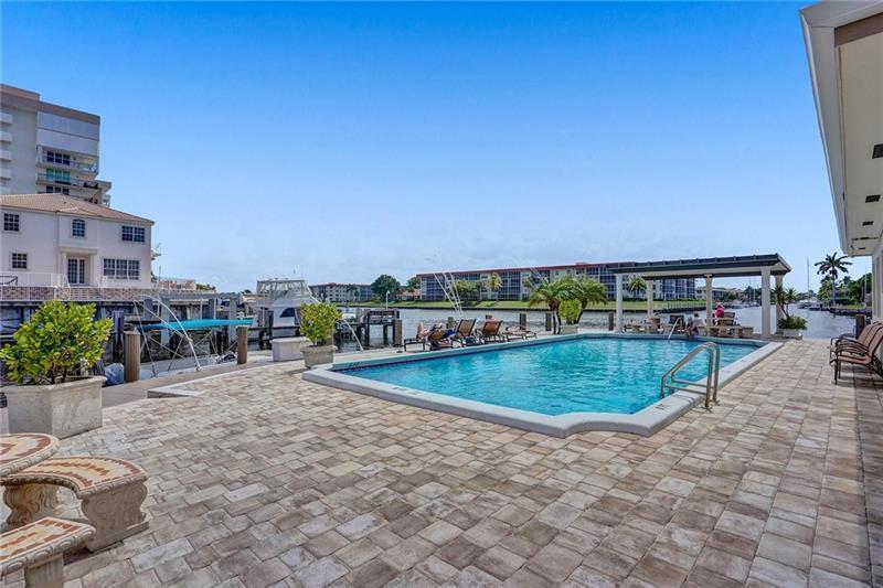 HILLSBORO ISLAND HOUSE CONDO - Residential