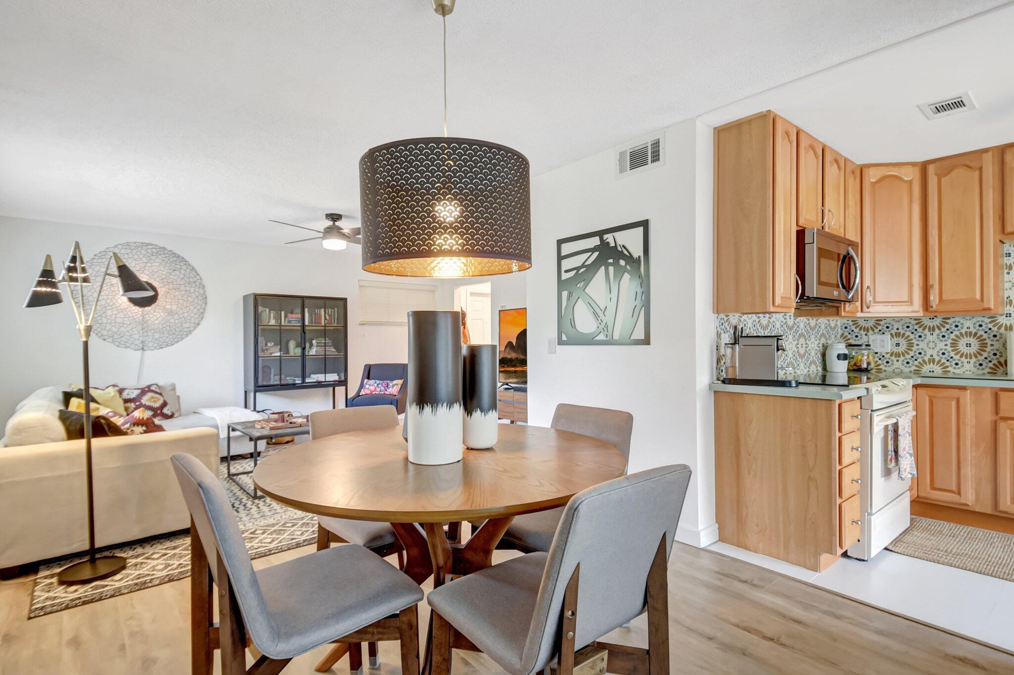 23 Colonial Club Drive 204