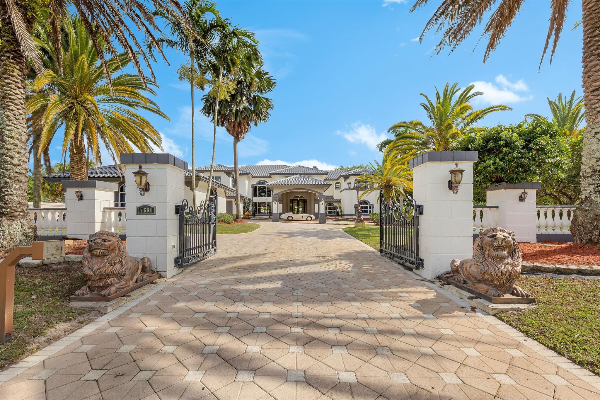 FIELDBROOK - Residential