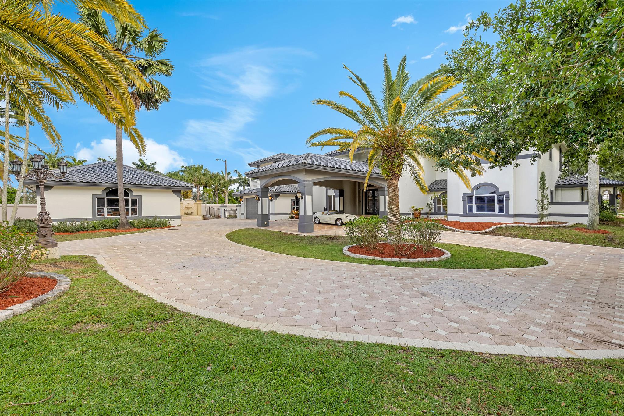 FIELDBROOK - Residential