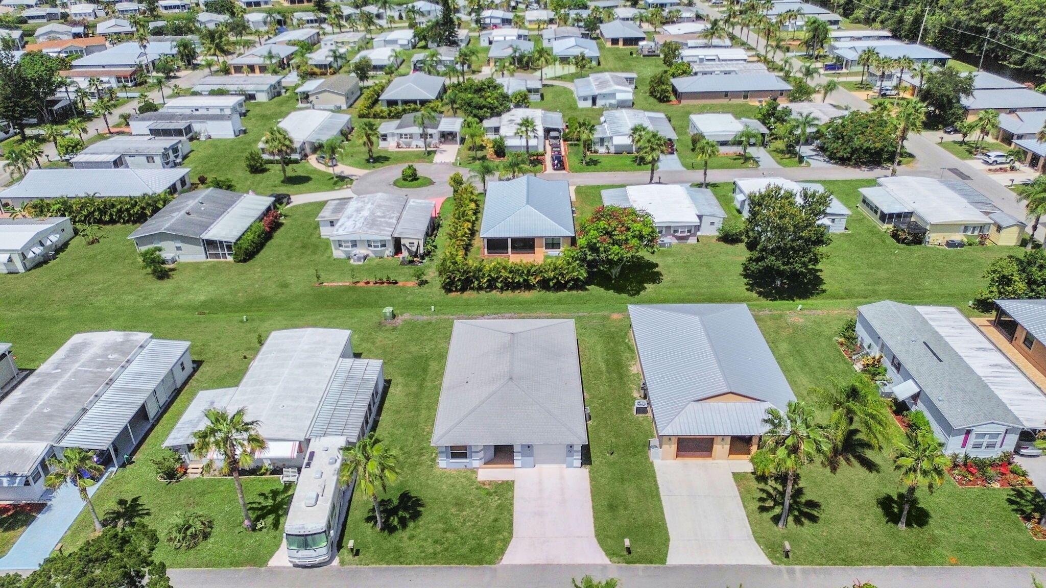 SPANISH LAKES ONE LEASEHO - Residential