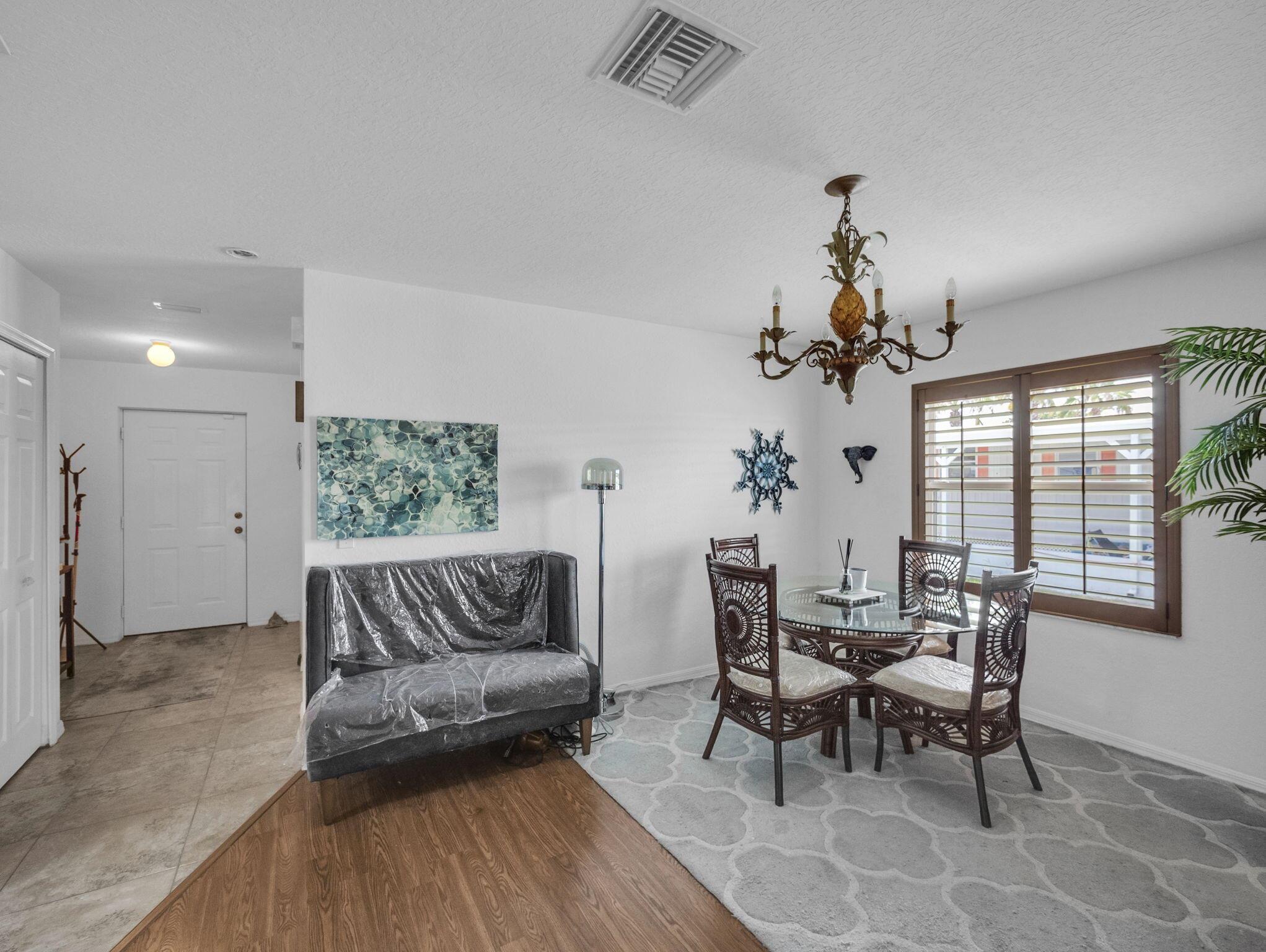 SPANISH LAKES ONE LEASEHO - Residential