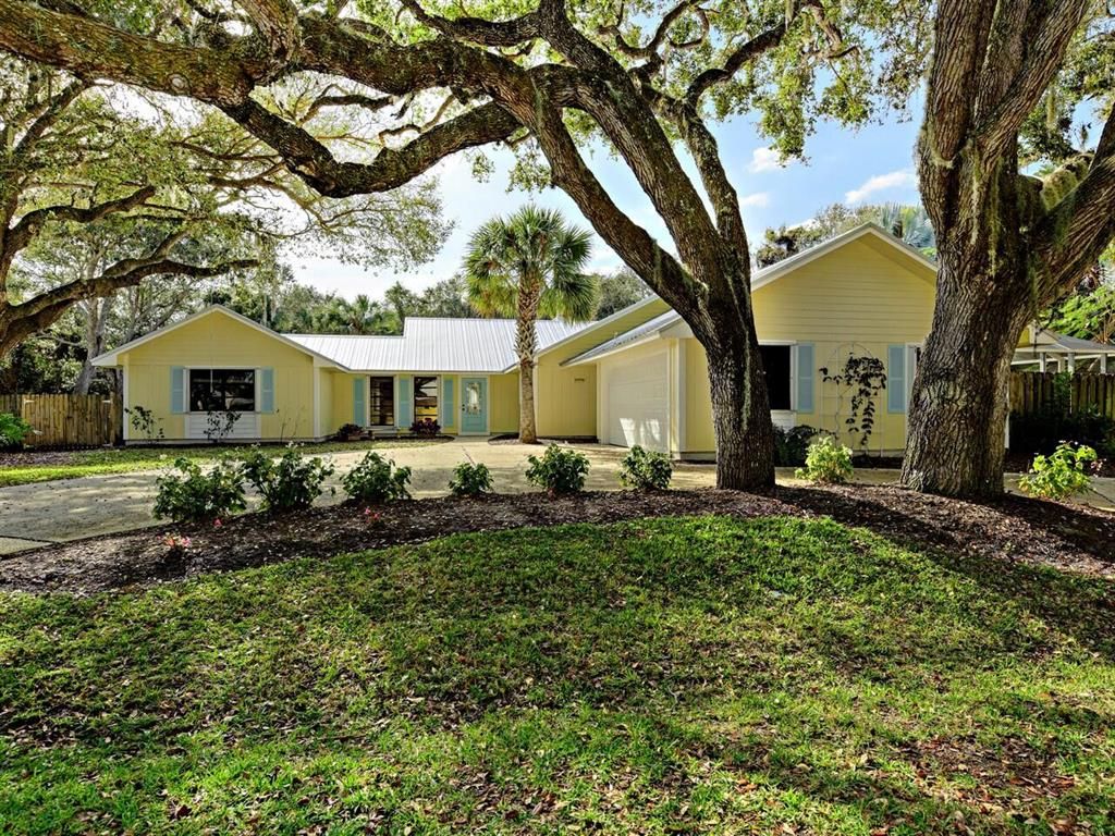 Photo of 3 Heritage Way, Sewalls Point, FL 34996 (MLS # R10864169)