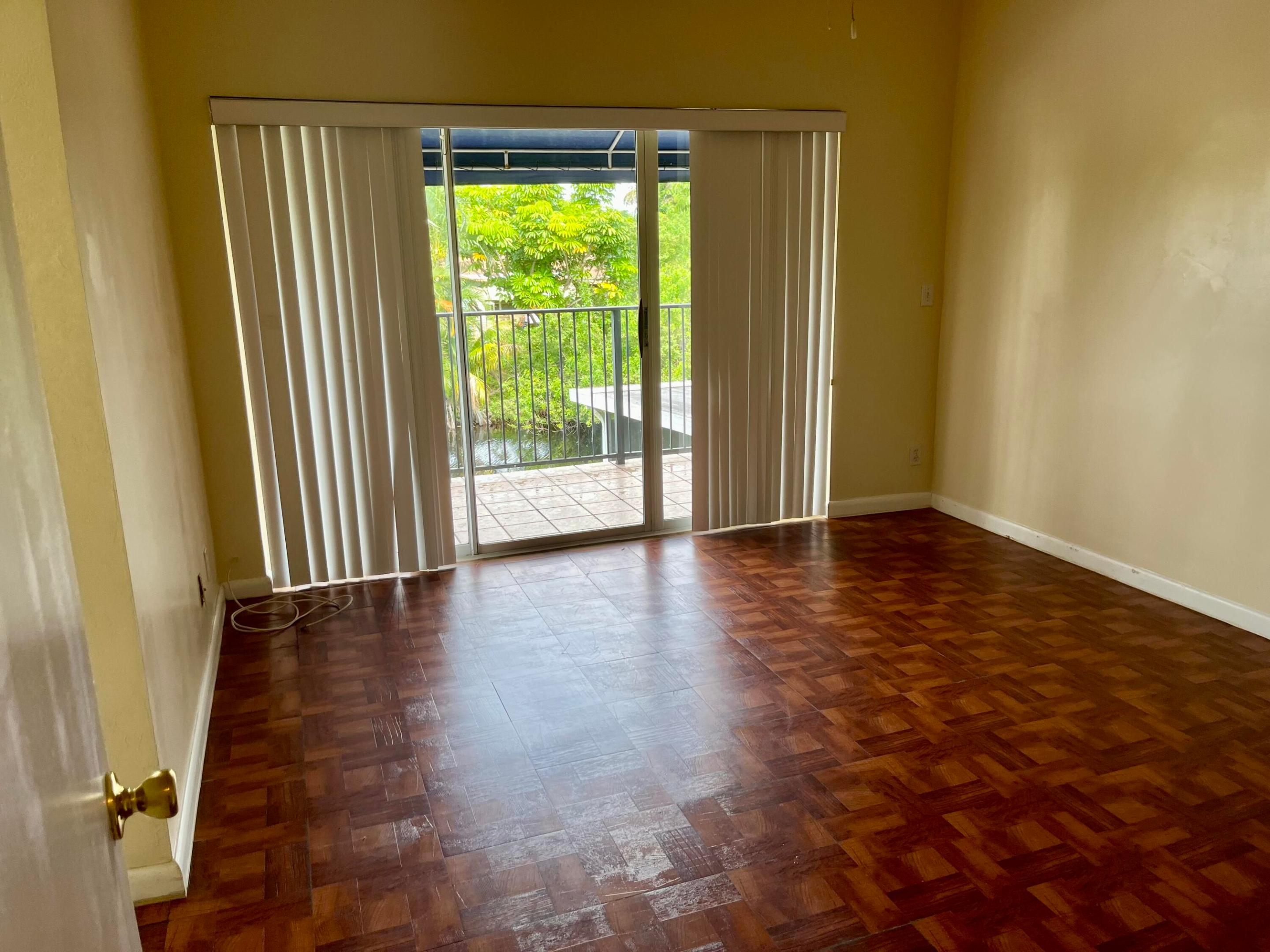 CROSS CREEK TOWNHOMES PLAT - Residential