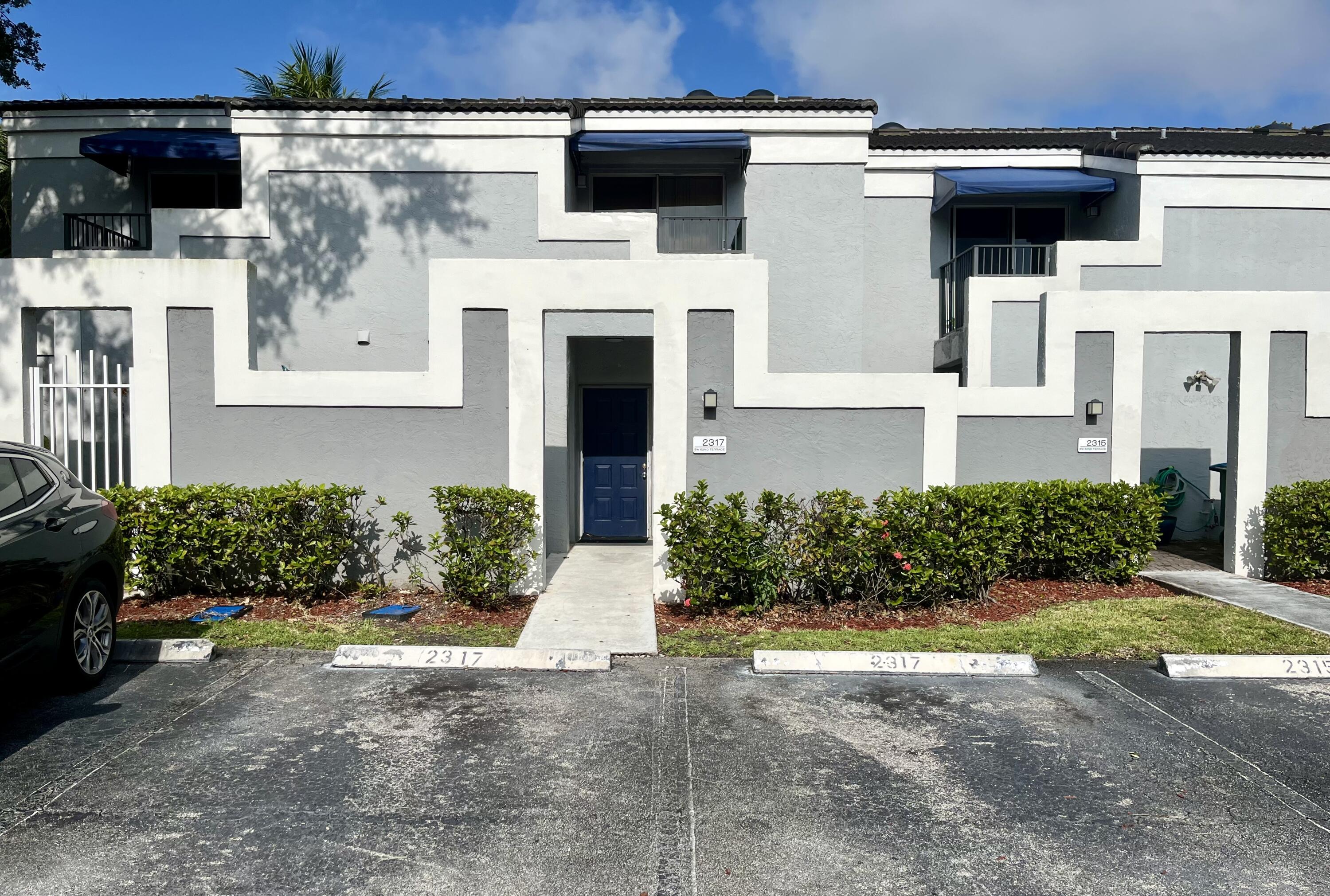 CROSS CREEK TOWNHOMES PLAT - Residential