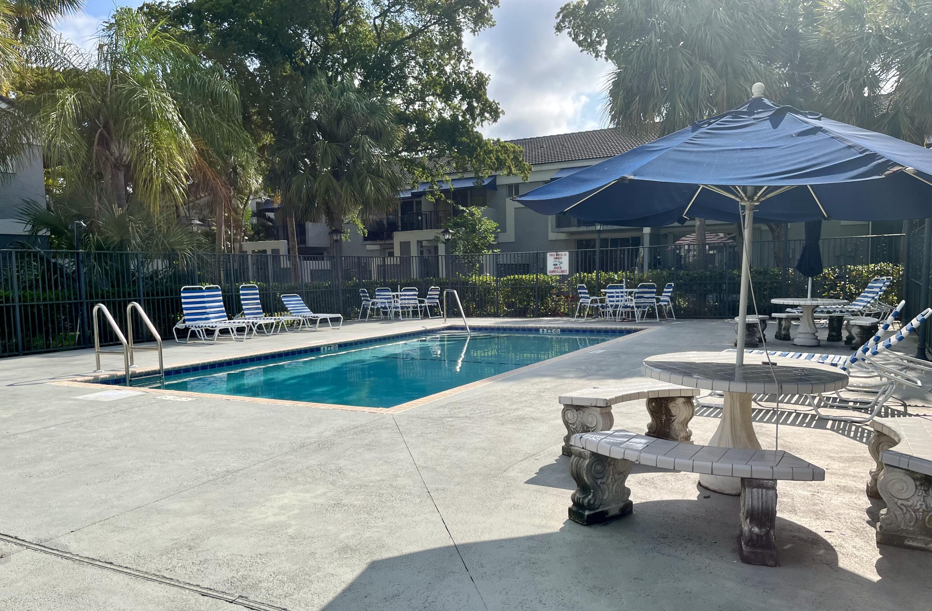 CROSS CREEK TOWNHOMES PLAT - Residential