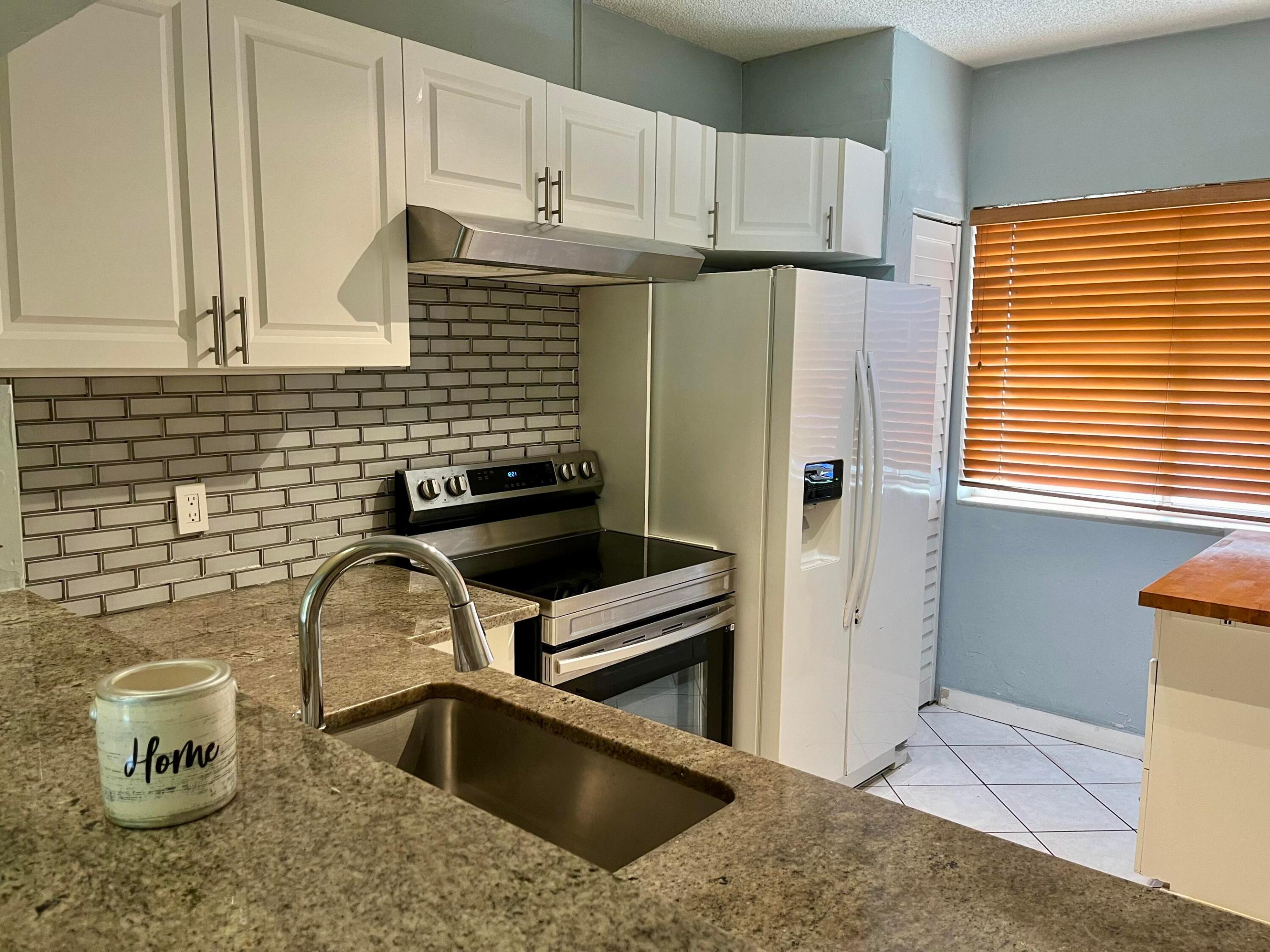 CROSS CREEK TOWNHOMES PLAT - Residential