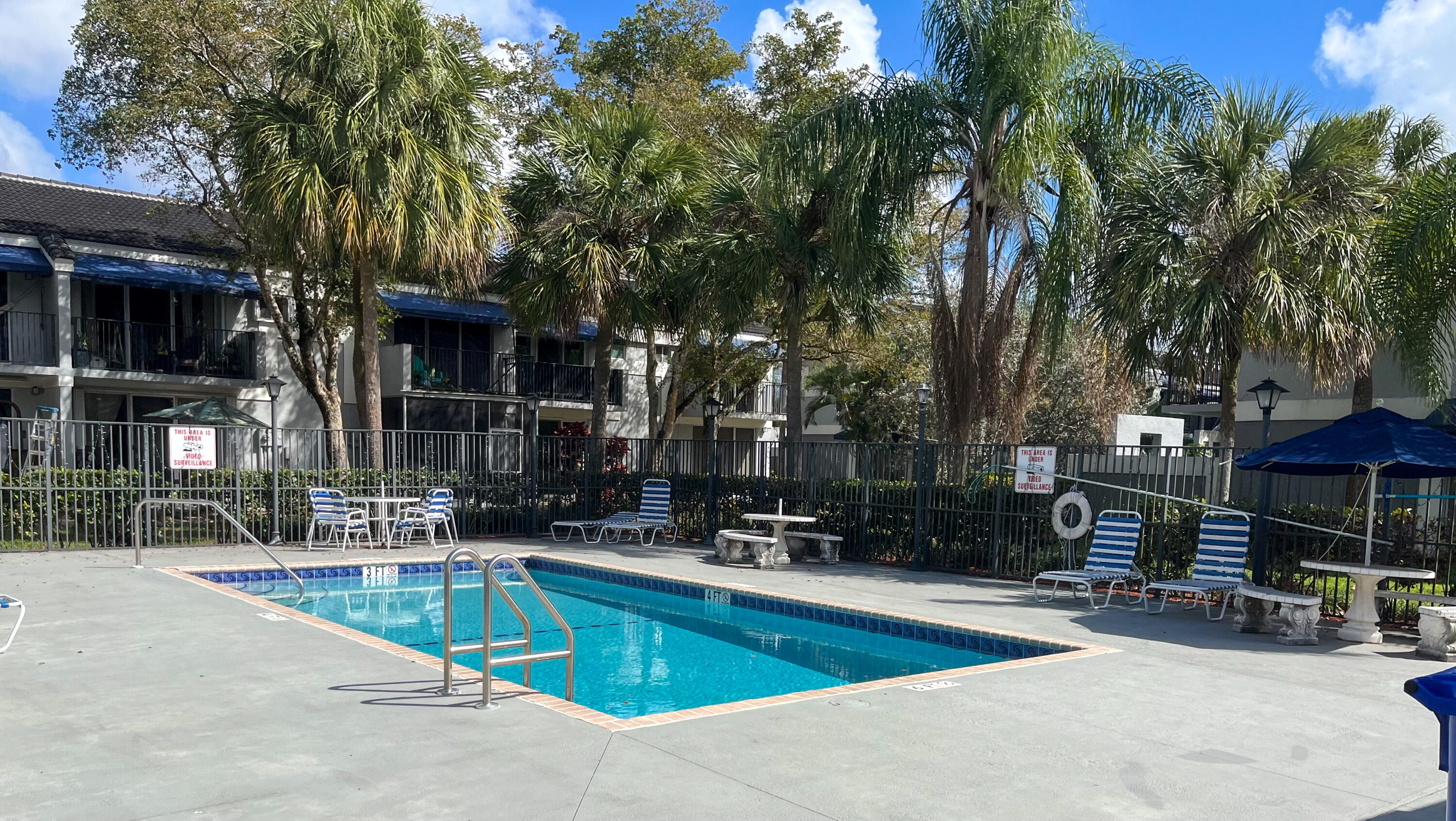 CROSS CREEK TOWNHOMES PLAT - Residential
