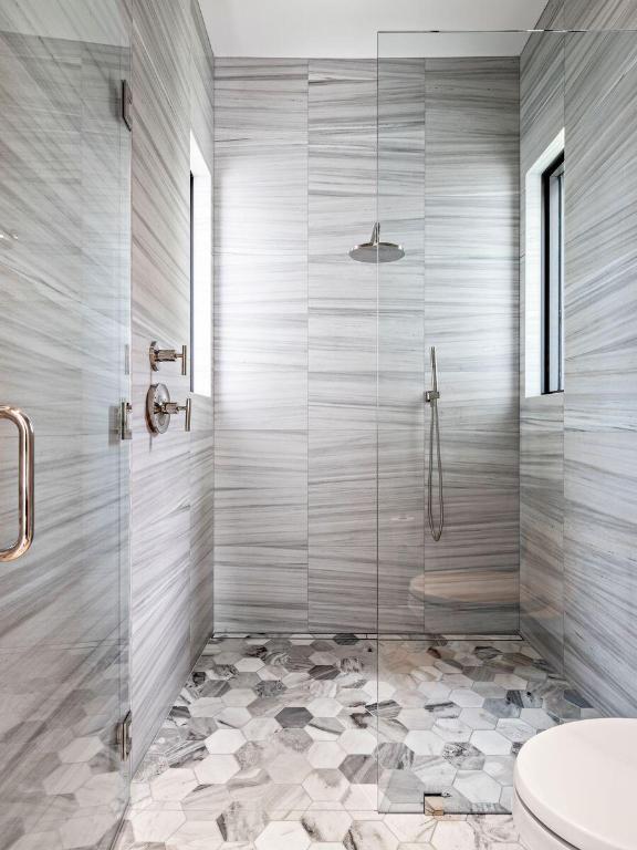 ELLAMAR - Residential Lease