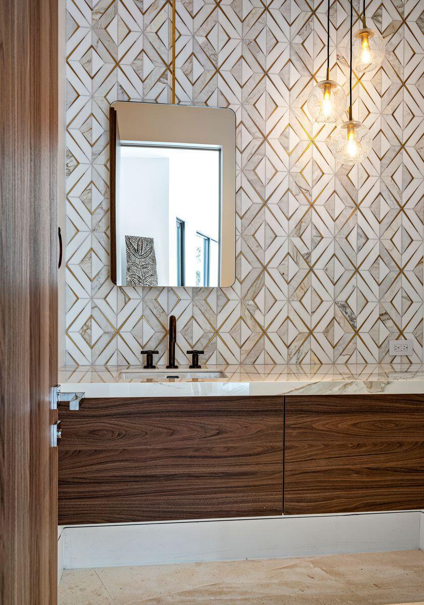 ELLAMAR - Residential Lease