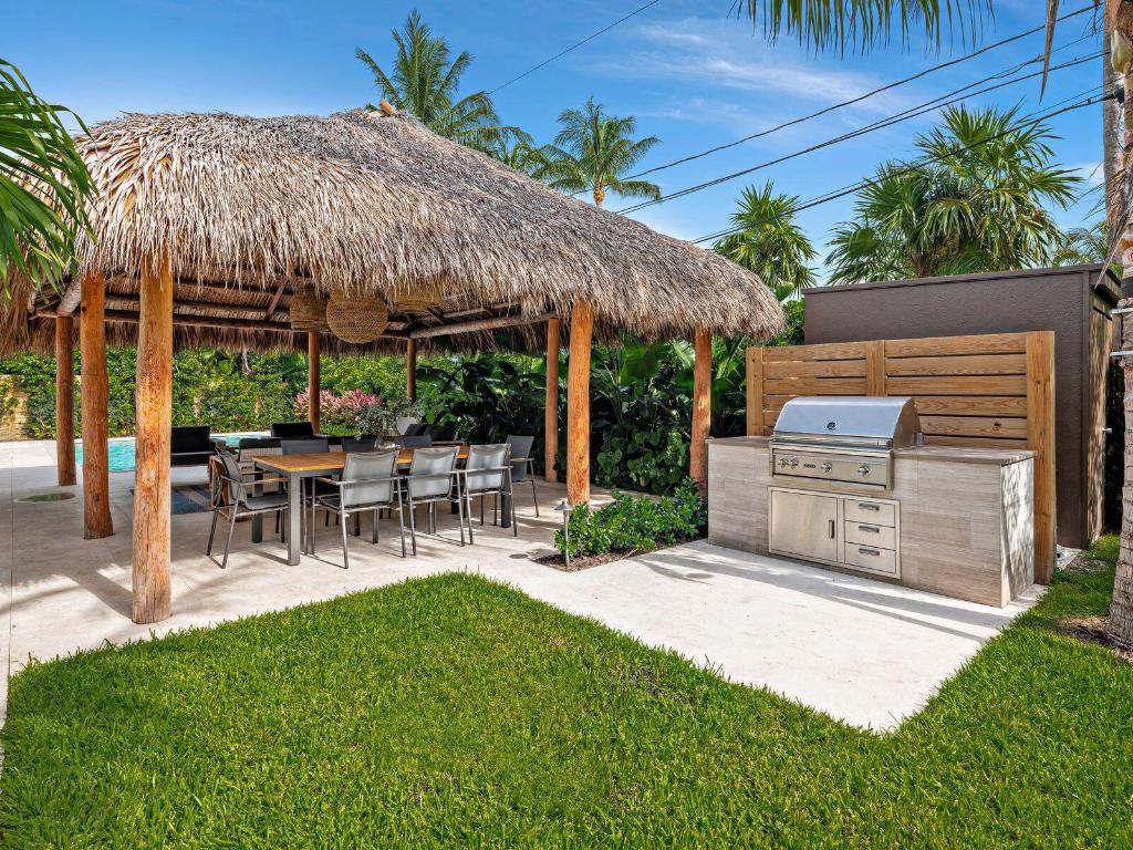 ELLAMAR - Residential Lease