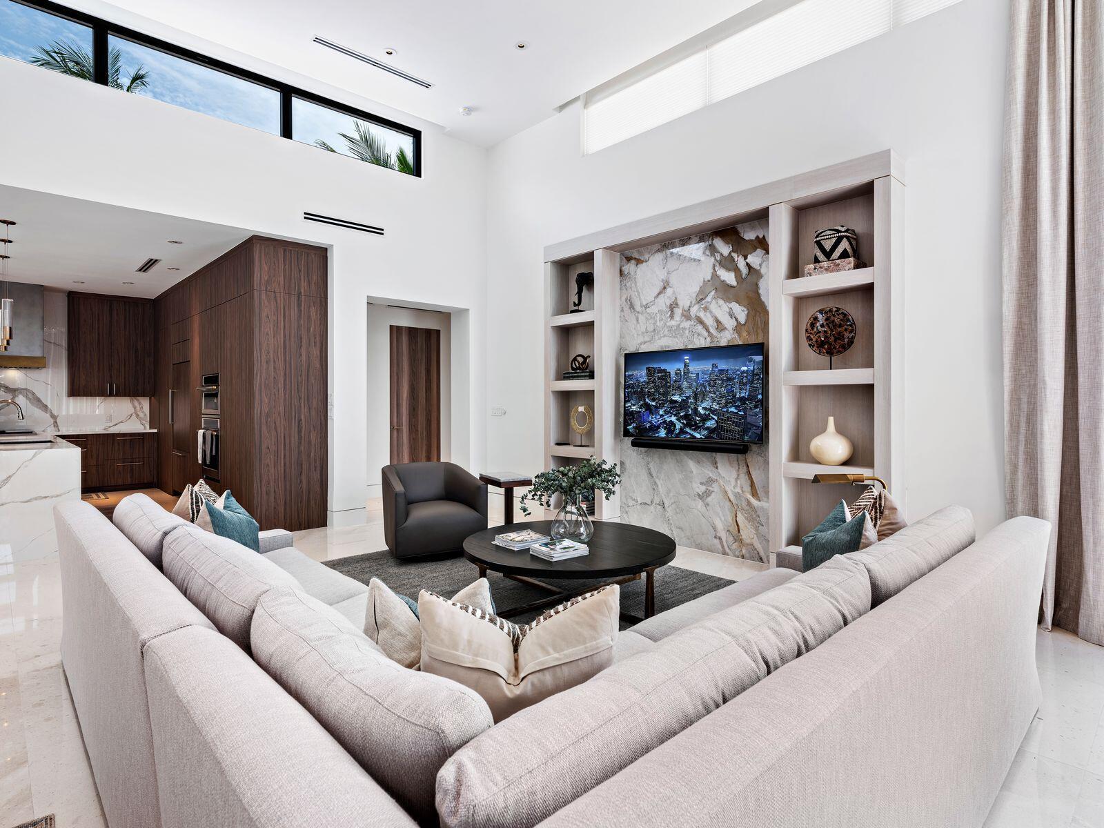 ELLAMAR - Residential Lease