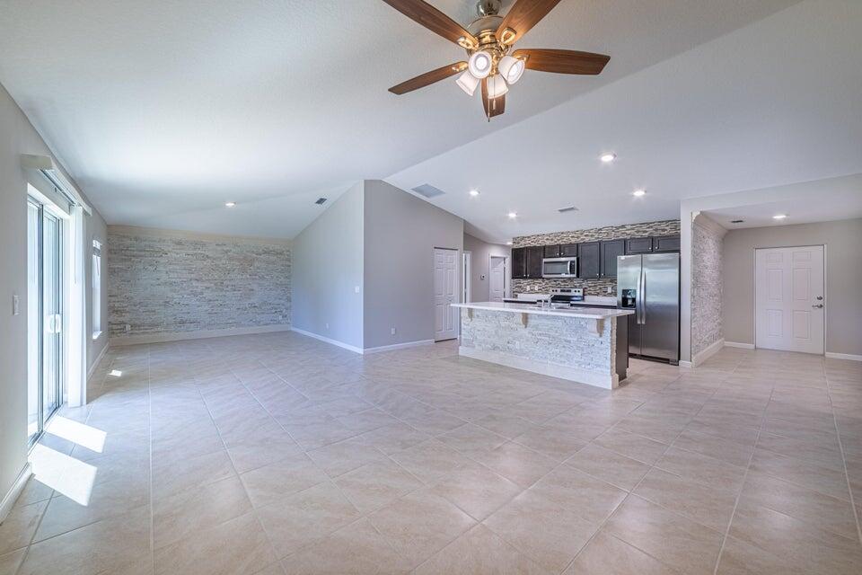PORT ST LUCIE SECTION 30 - Residential