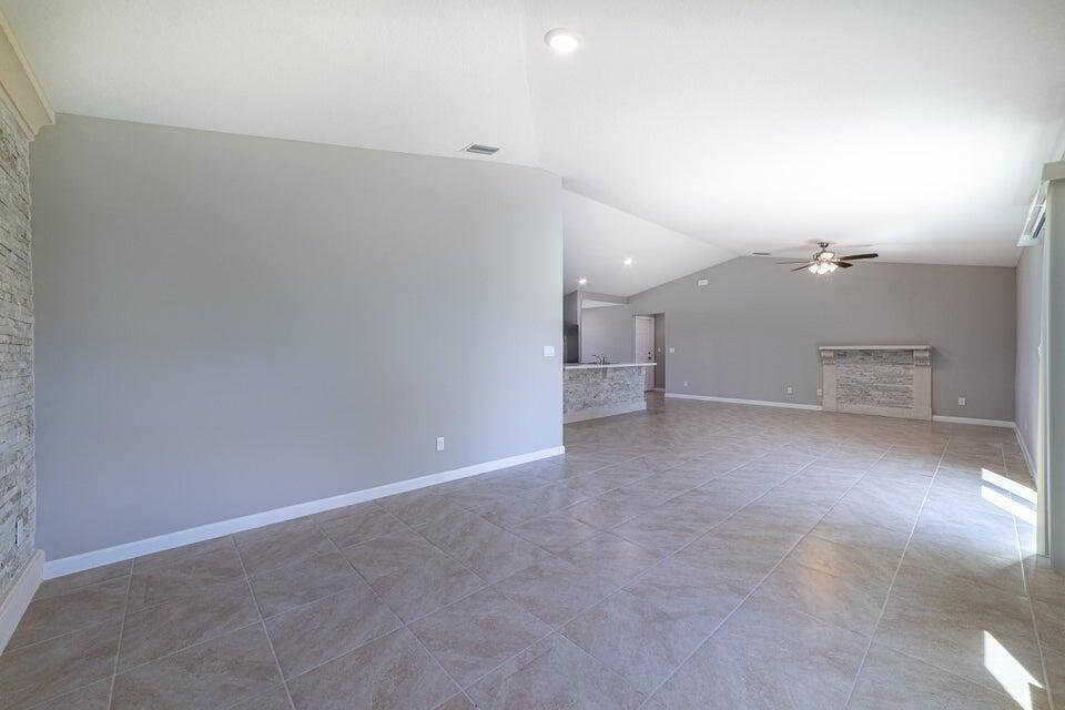 PORT ST LUCIE SECTION 30 - Residential