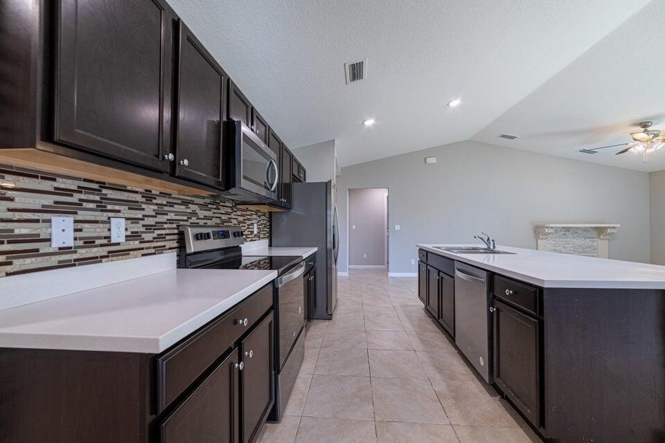 PORT ST LUCIE SECTION 30 - Residential