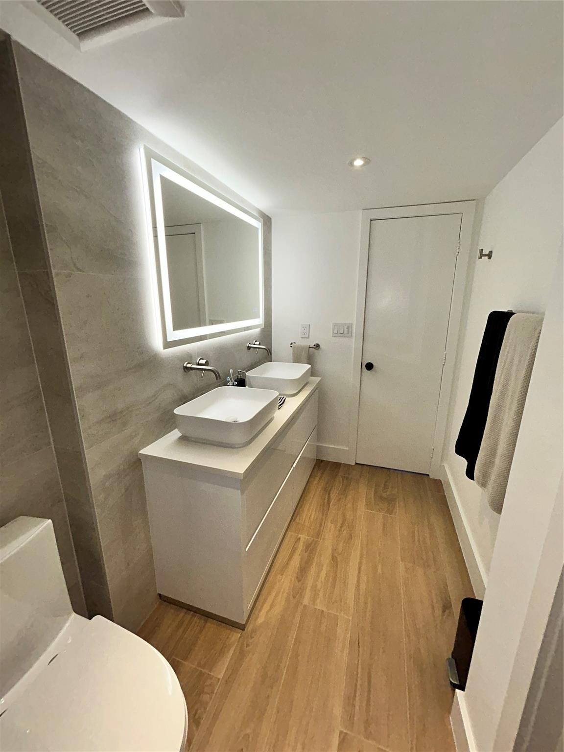 Rio Espana Condo - Residential Lease