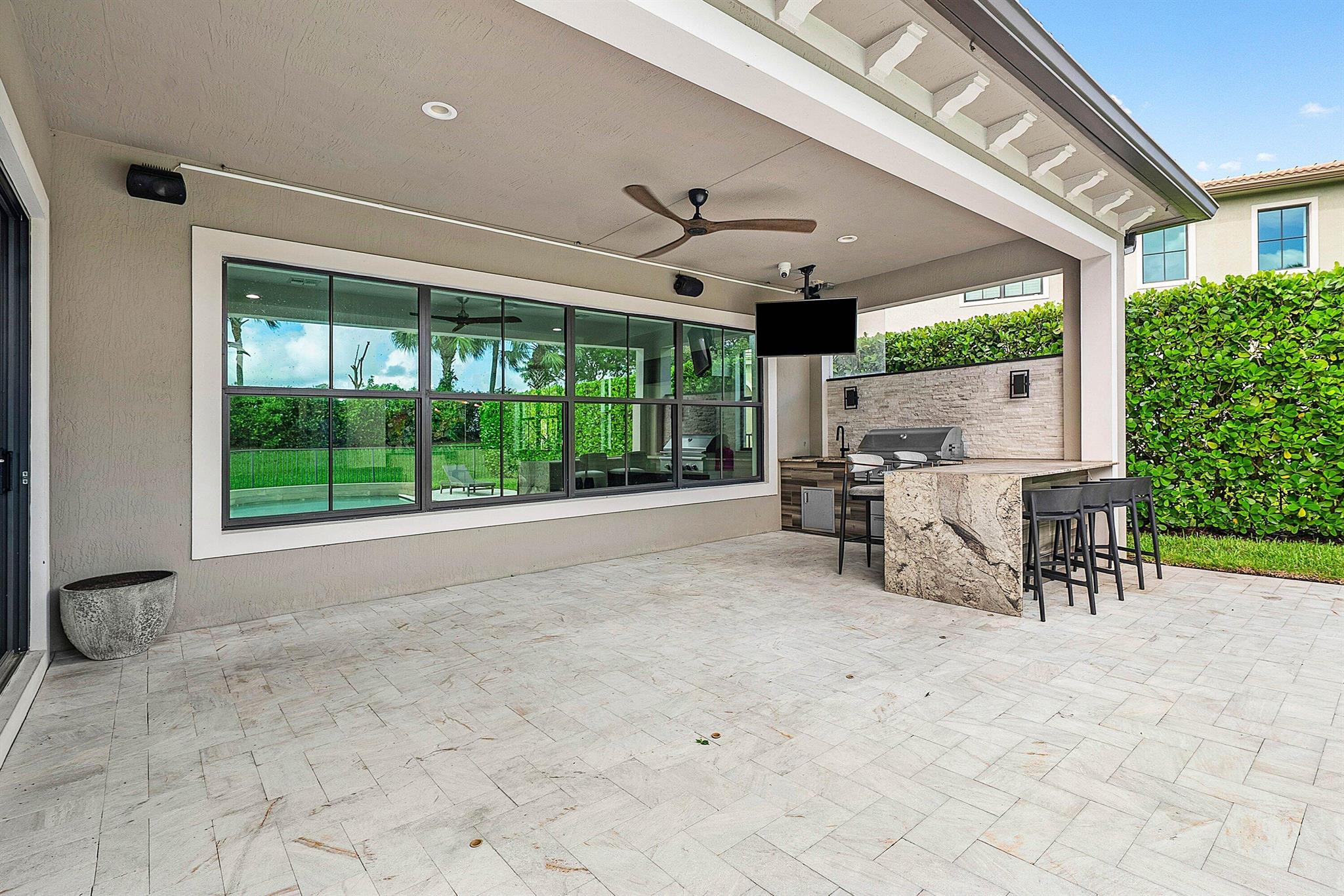 BRUSCHI PROPERTY - Residential