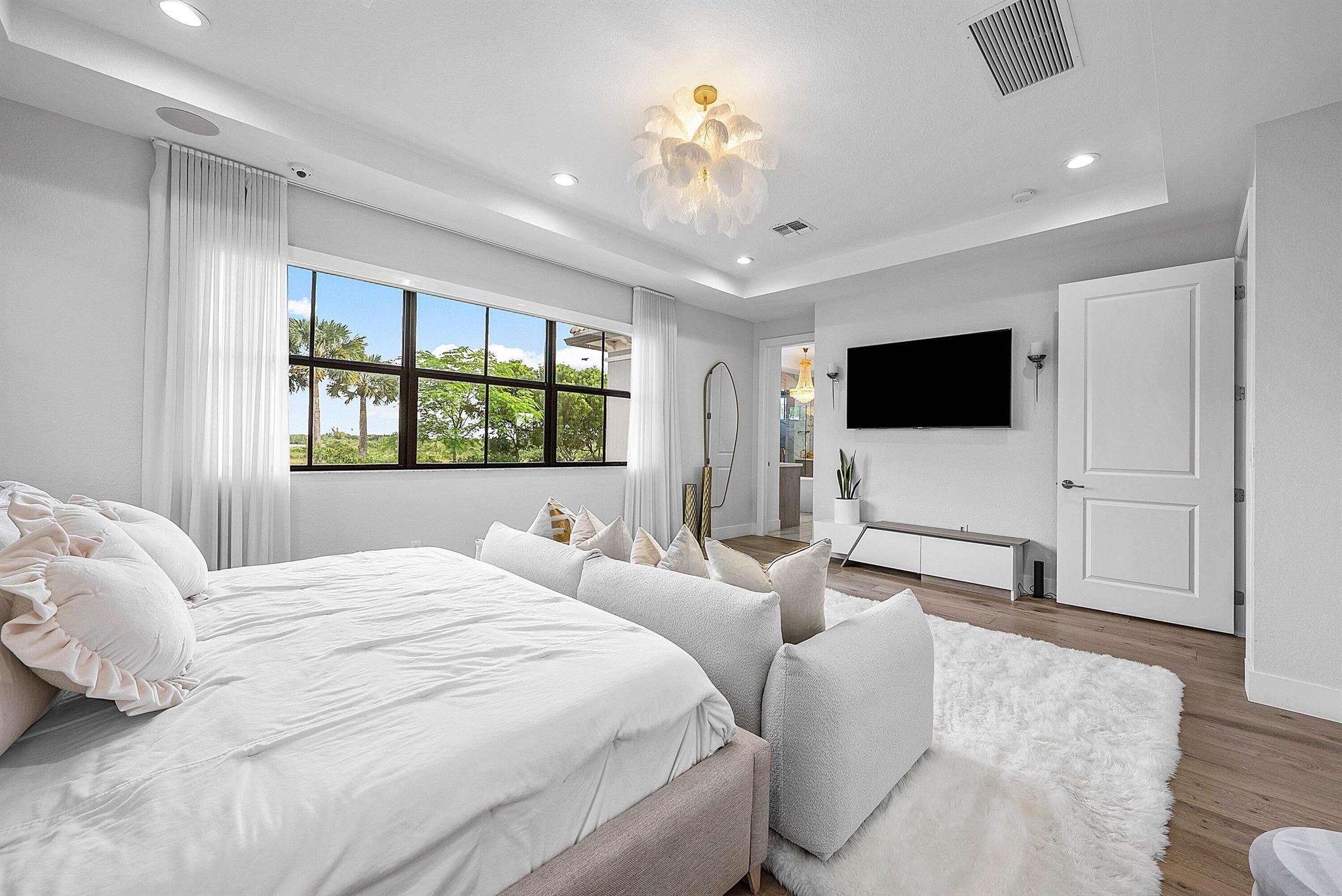 BRUSCHI PROPERTY - Residential