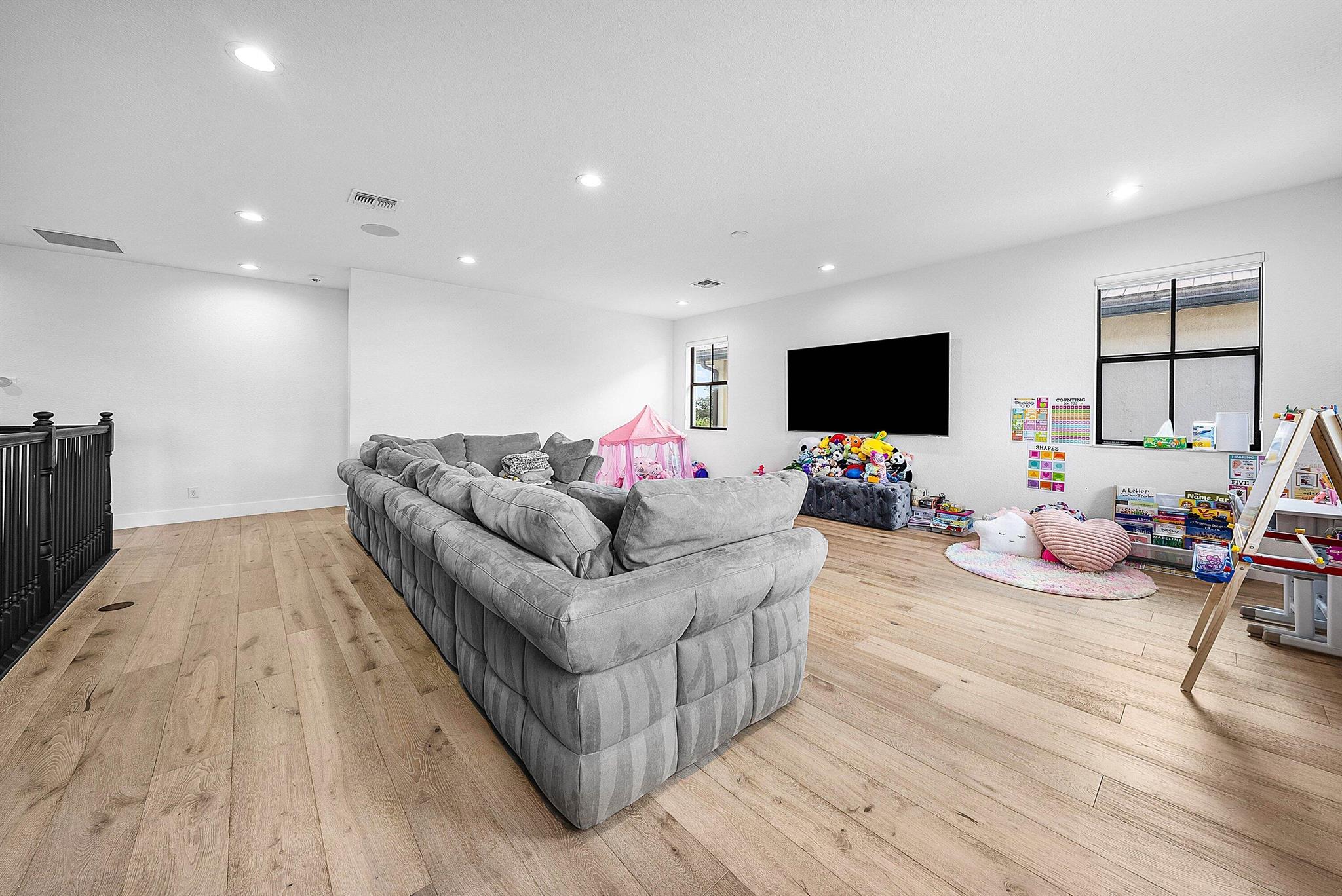 BRUSCHI PROPERTY - Residential