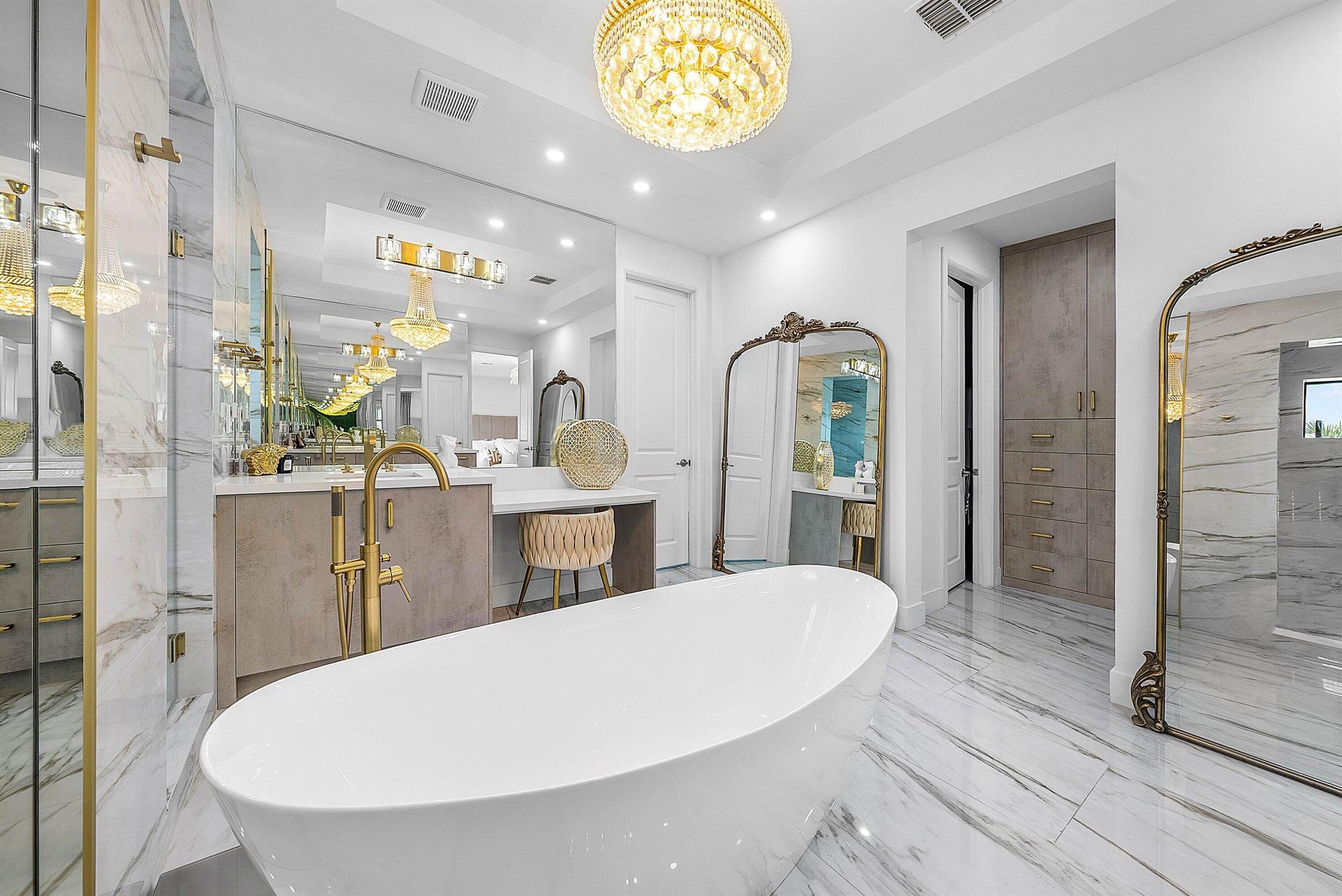 BRUSCHI PROPERTY - Residential