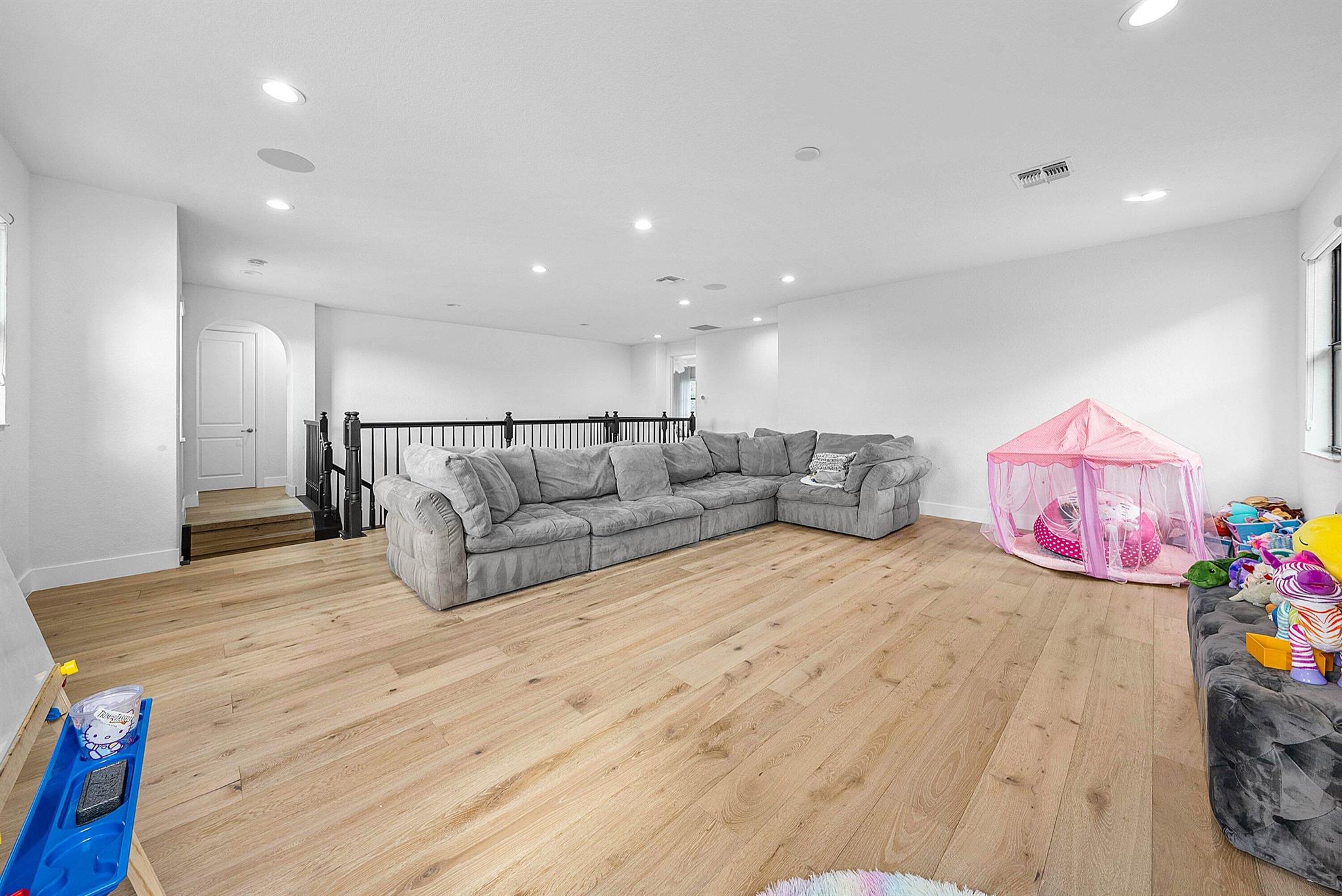 BRUSCHI PROPERTY - Residential