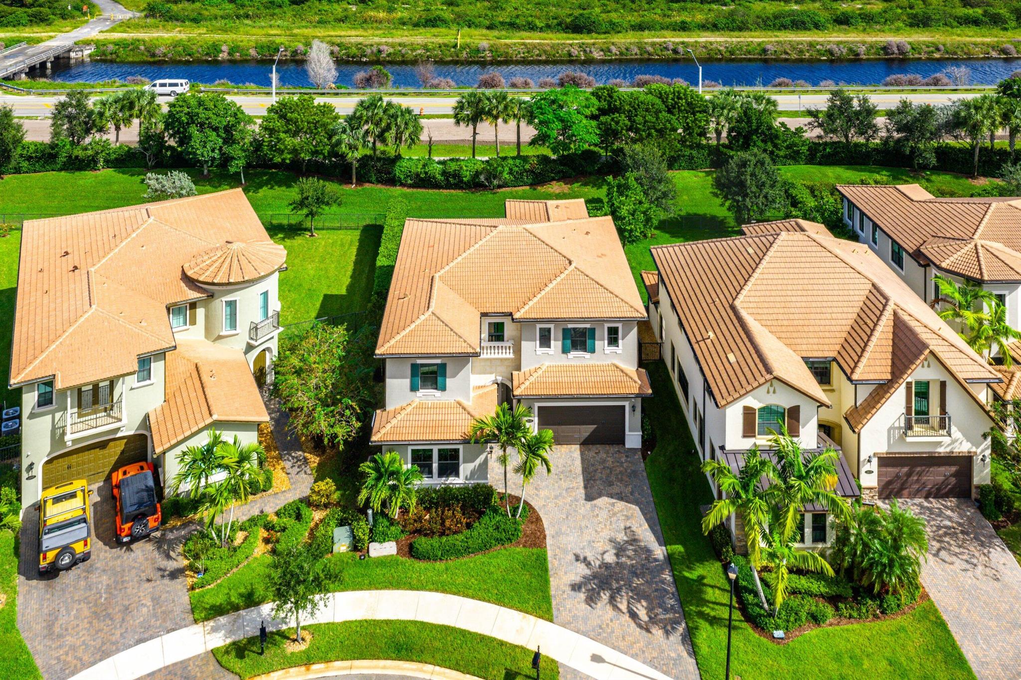 BRUSCHI PROPERTY - Residential