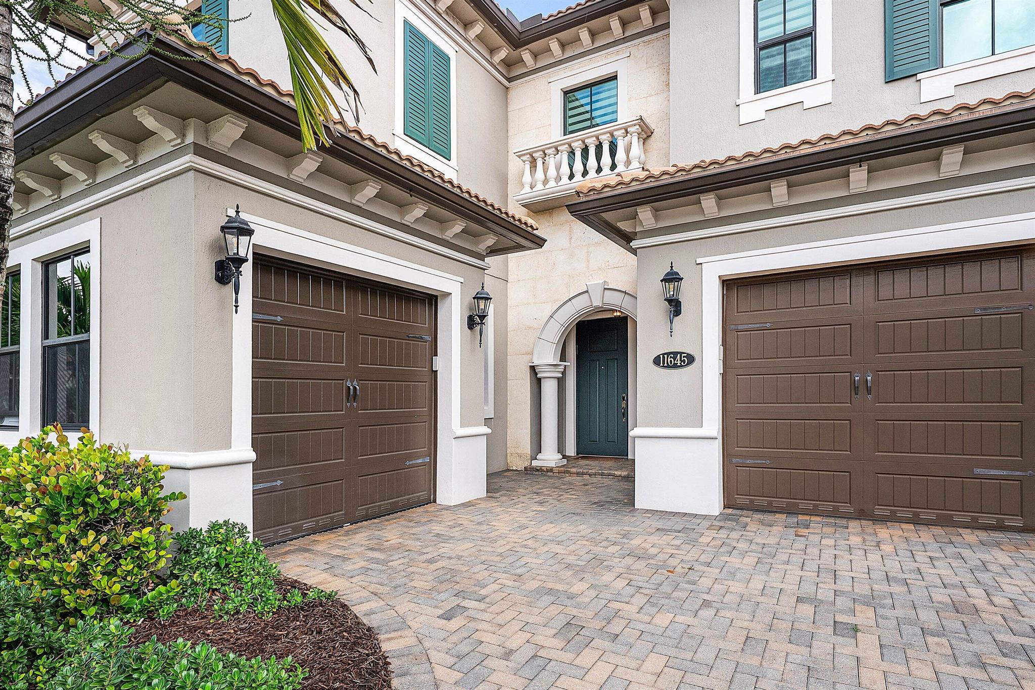 BRUSCHI PROPERTY - Residential