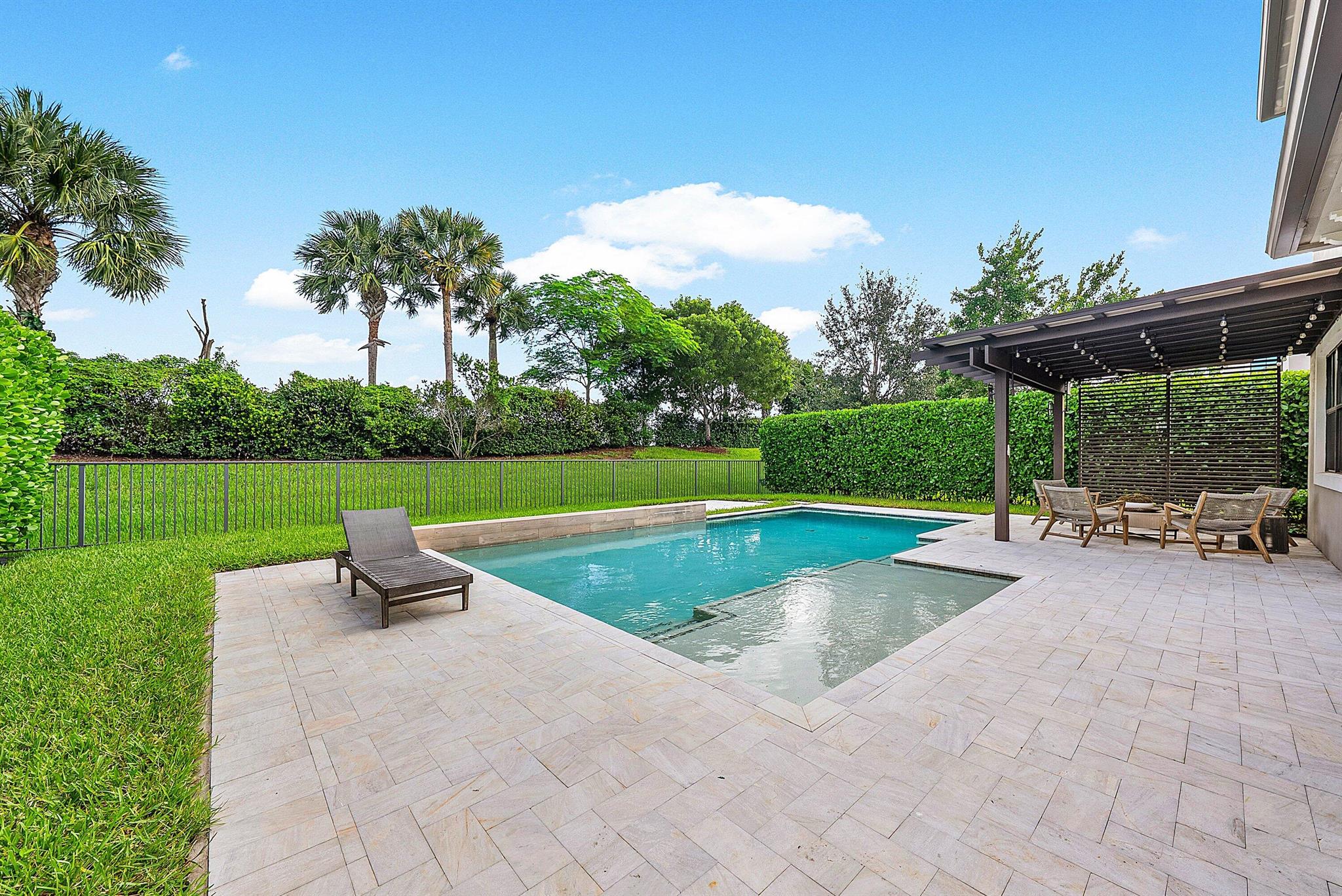 BRUSCHI PROPERTY - Residential