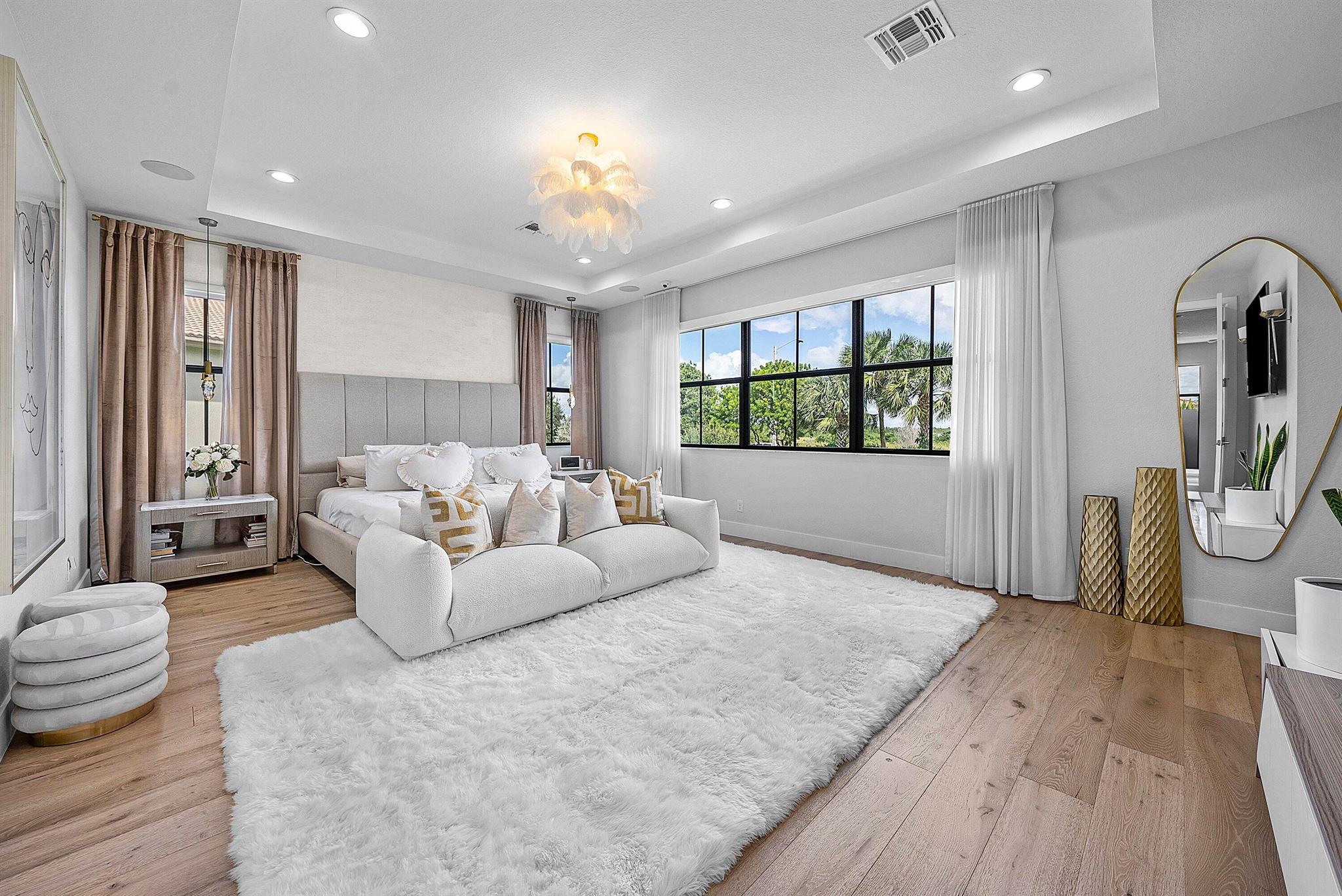 BRUSCHI PROPERTY - Residential