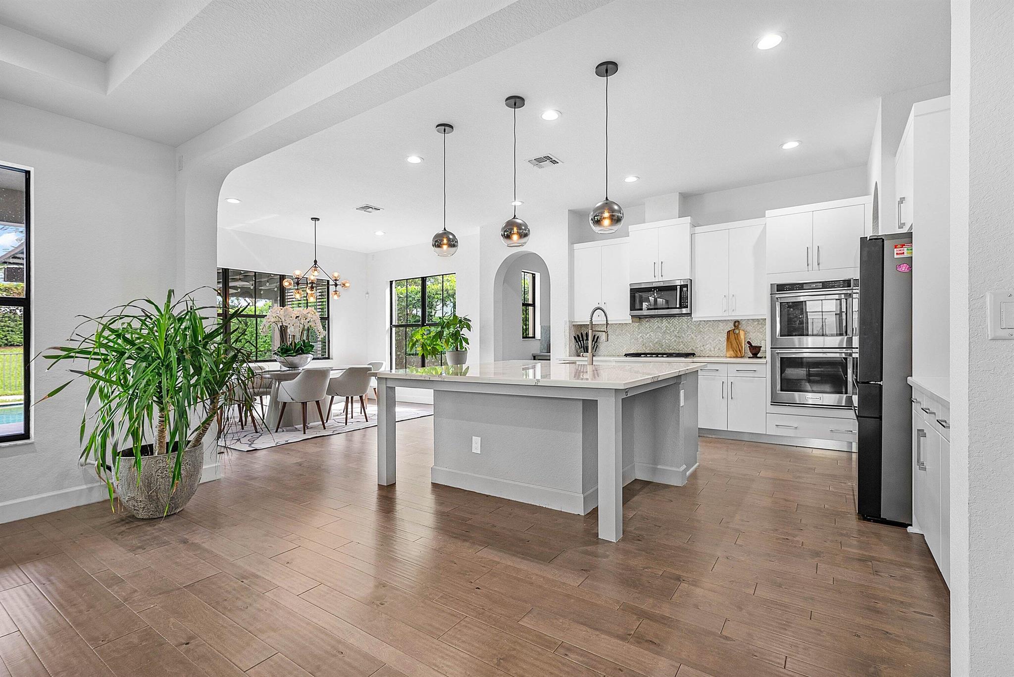 BRUSCHI PROPERTY - Residential