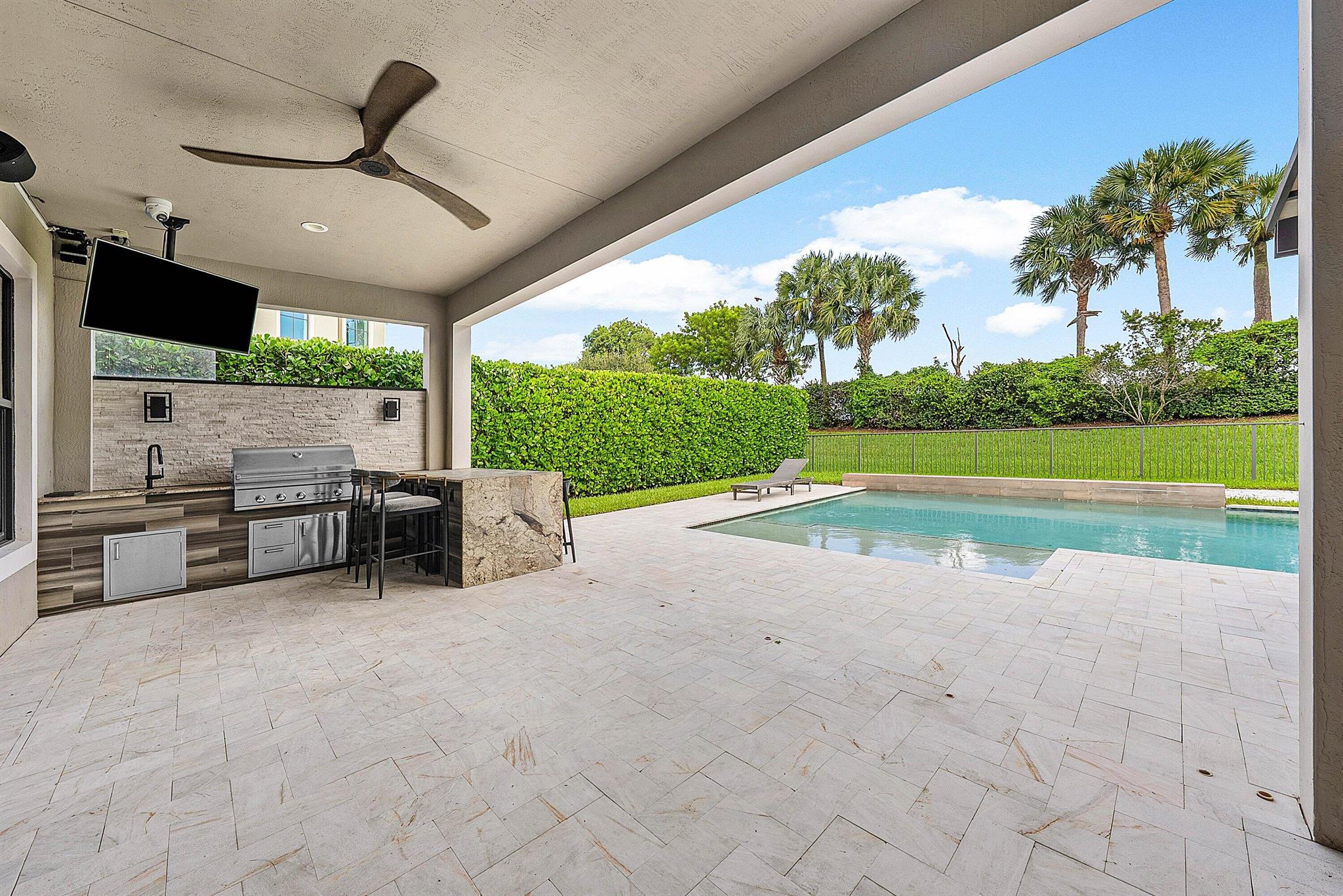 BRUSCHI PROPERTY - Residential