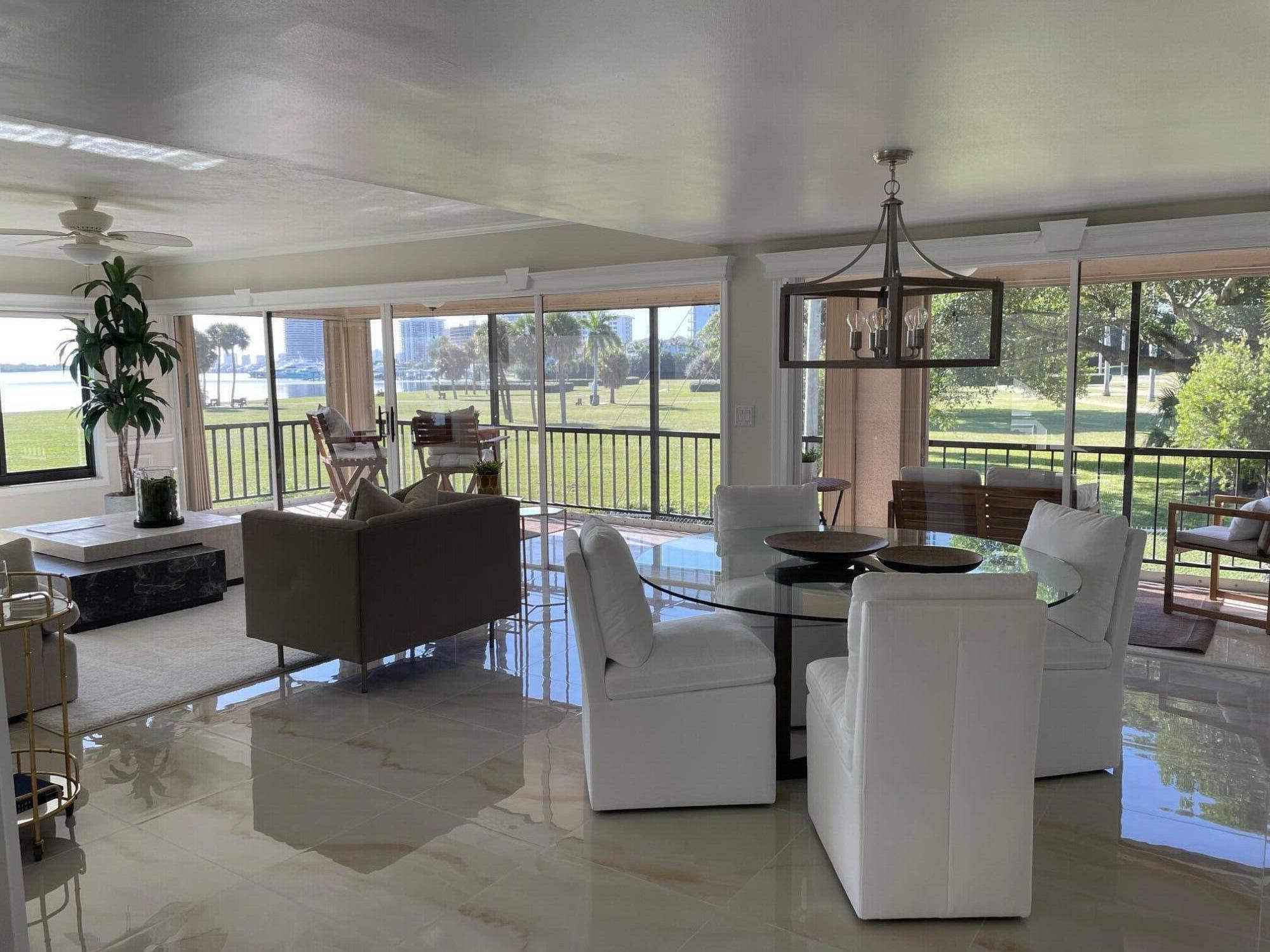 TWELVE OAKS CONDO - Residential