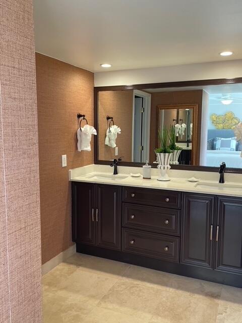 TWELVE OAKS CONDO - Residential