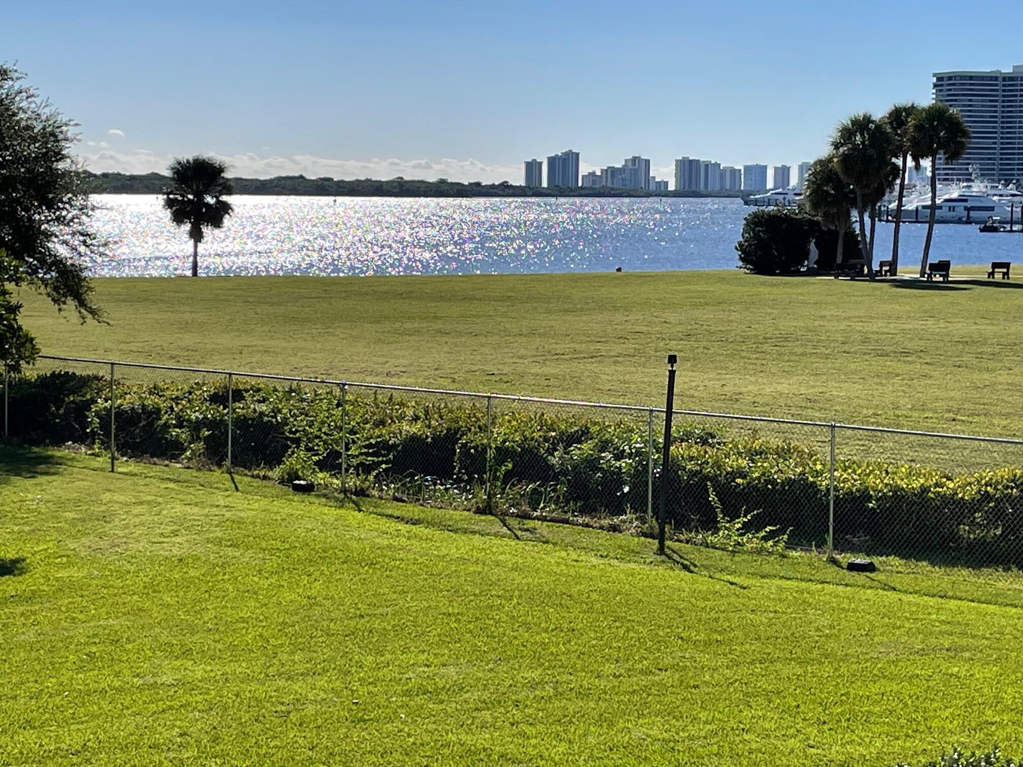 TWELVE OAKS CONDO - Residential