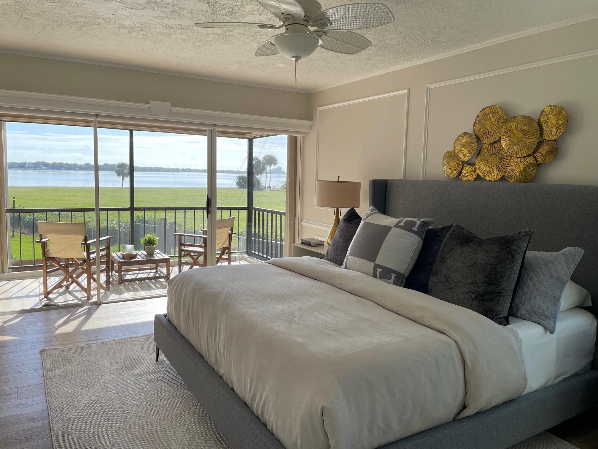 TWELVE OAKS CONDO - Residential