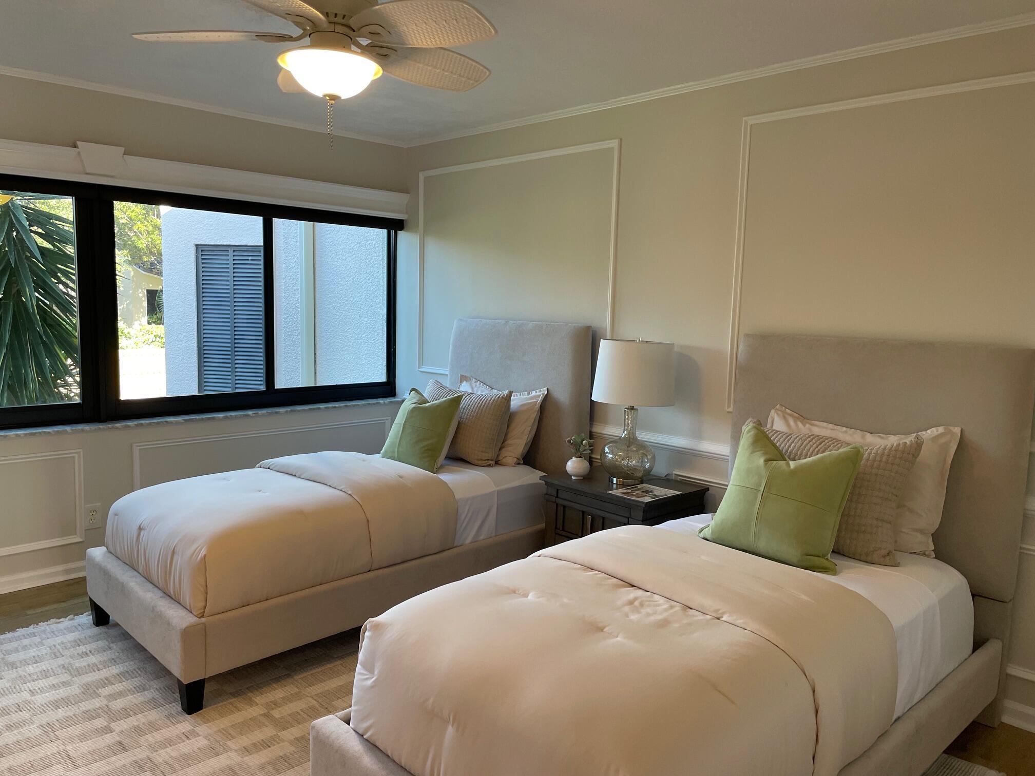 TWELVE OAKS CONDO - Residential