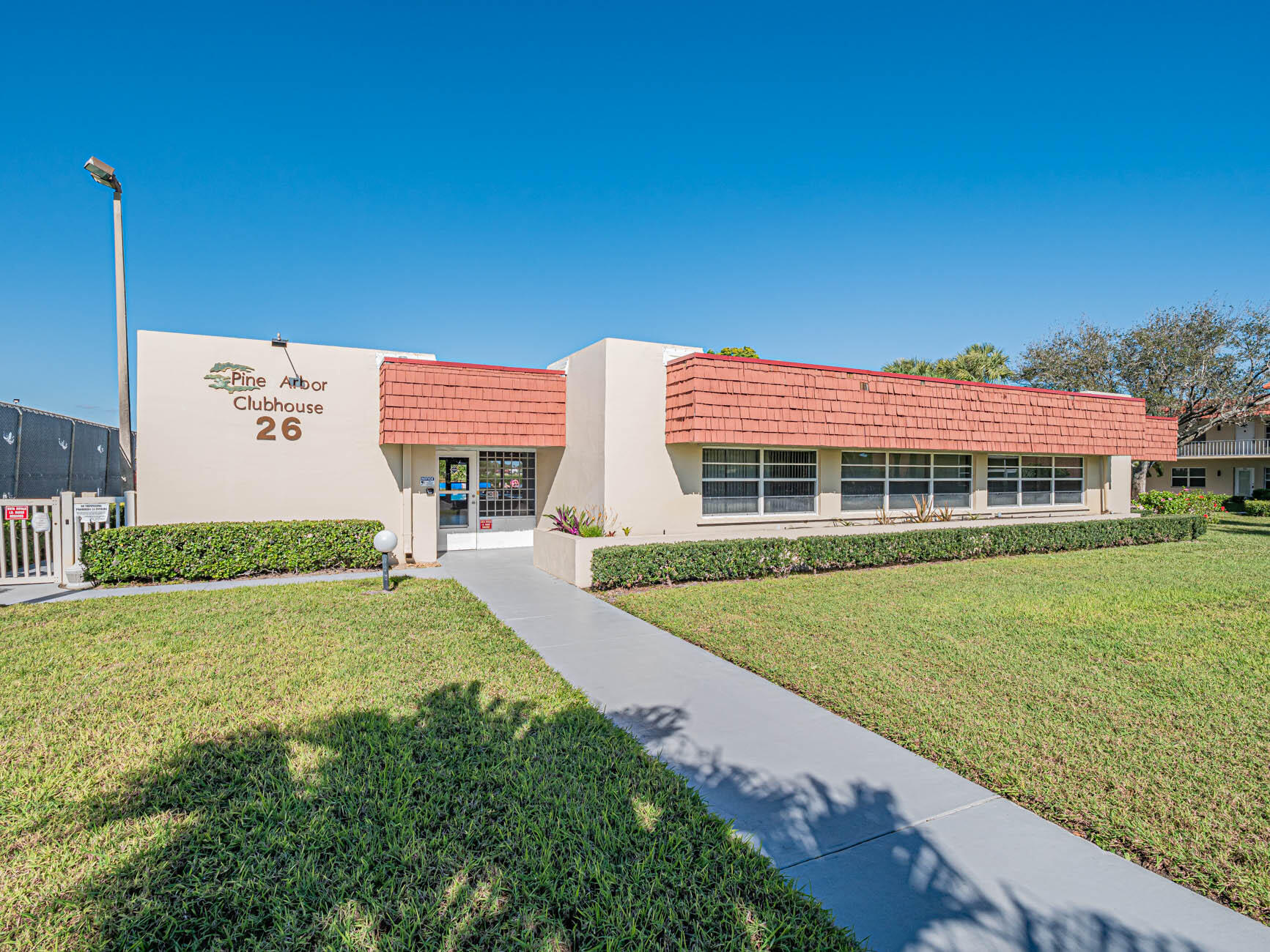 VISTA ROYALE PHASE IV BLDGS 83-111 - Residential