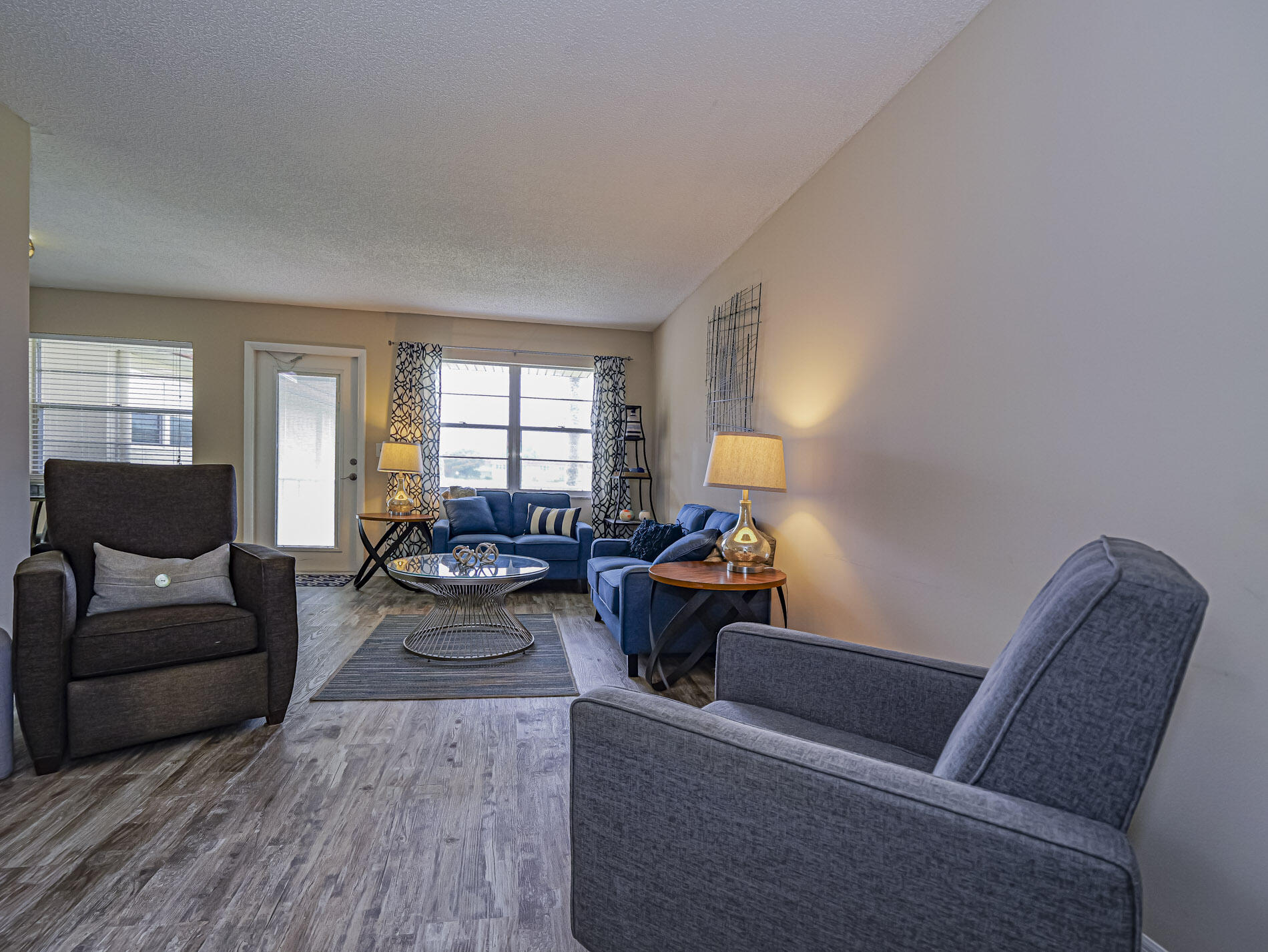 VISTA ROYALE PHASE IV BLDGS 83-111 - Residential