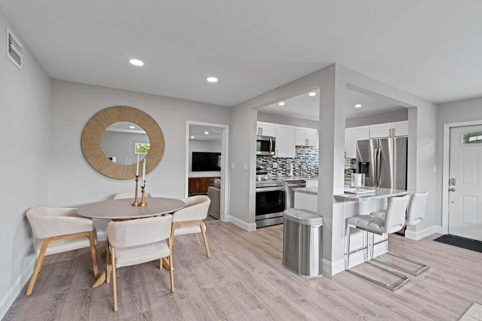 TROPIC ISLE 2ND SEC - Residential Lease