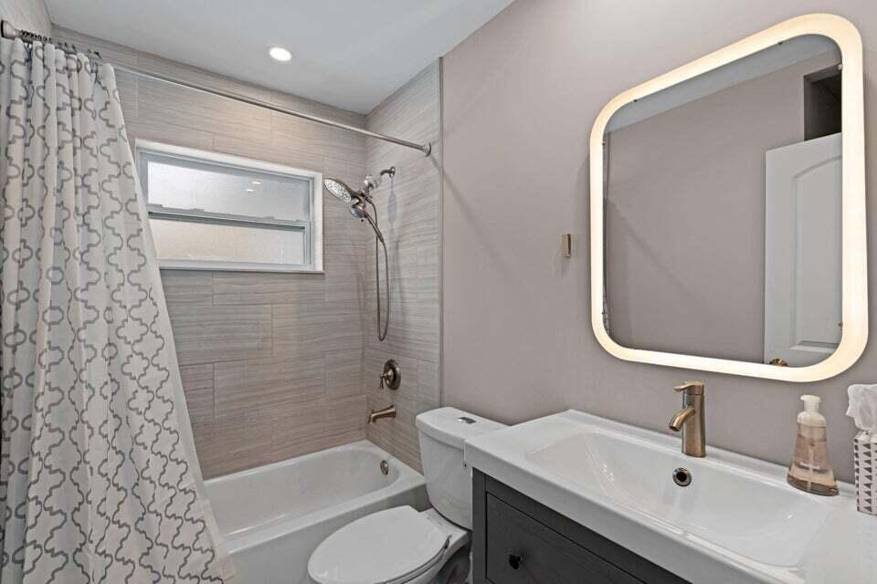 TROPIC ISLE 2ND SEC - Residential Lease