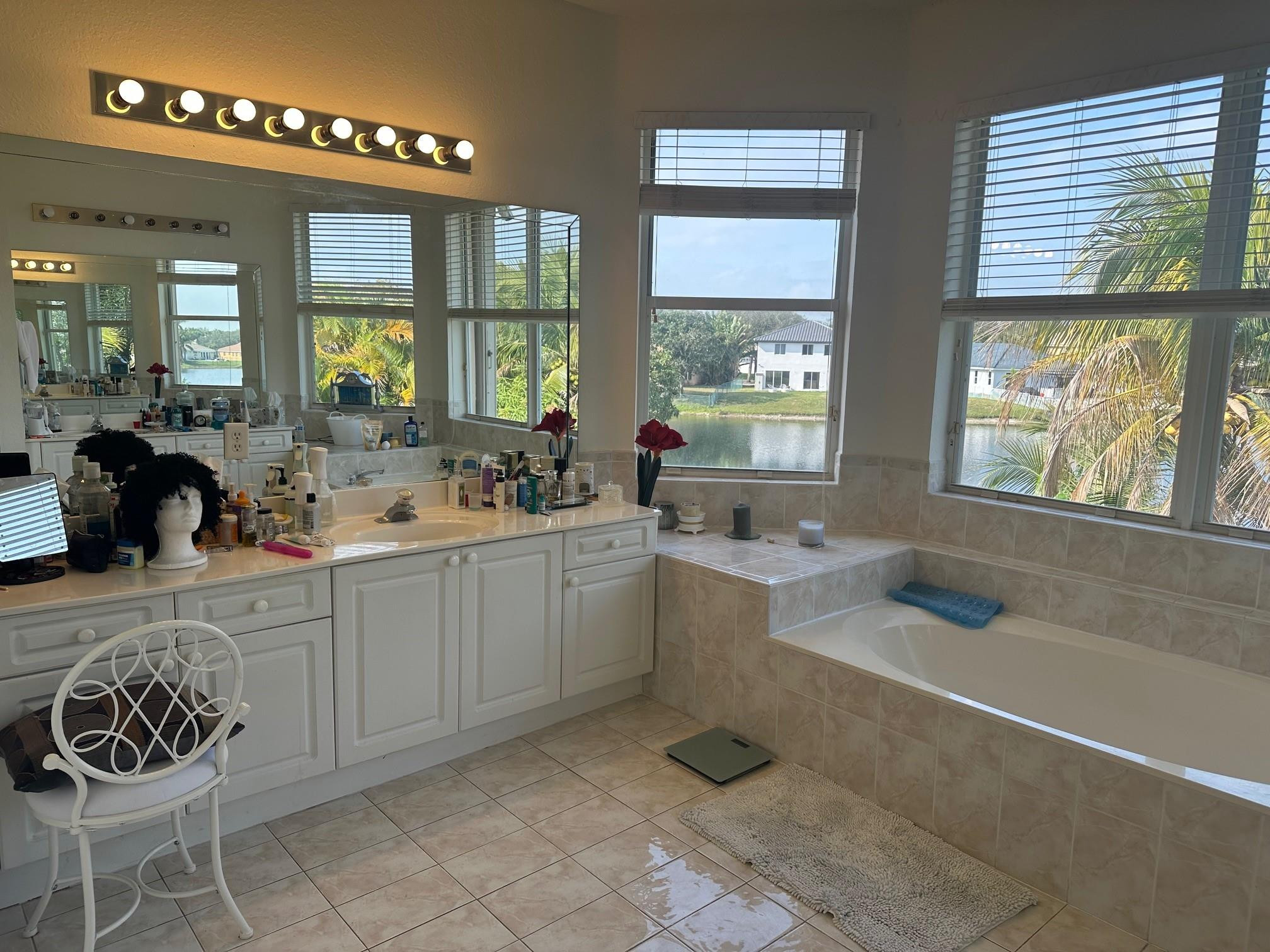 Pod 4 At Monarch Lakes 16 - Residential