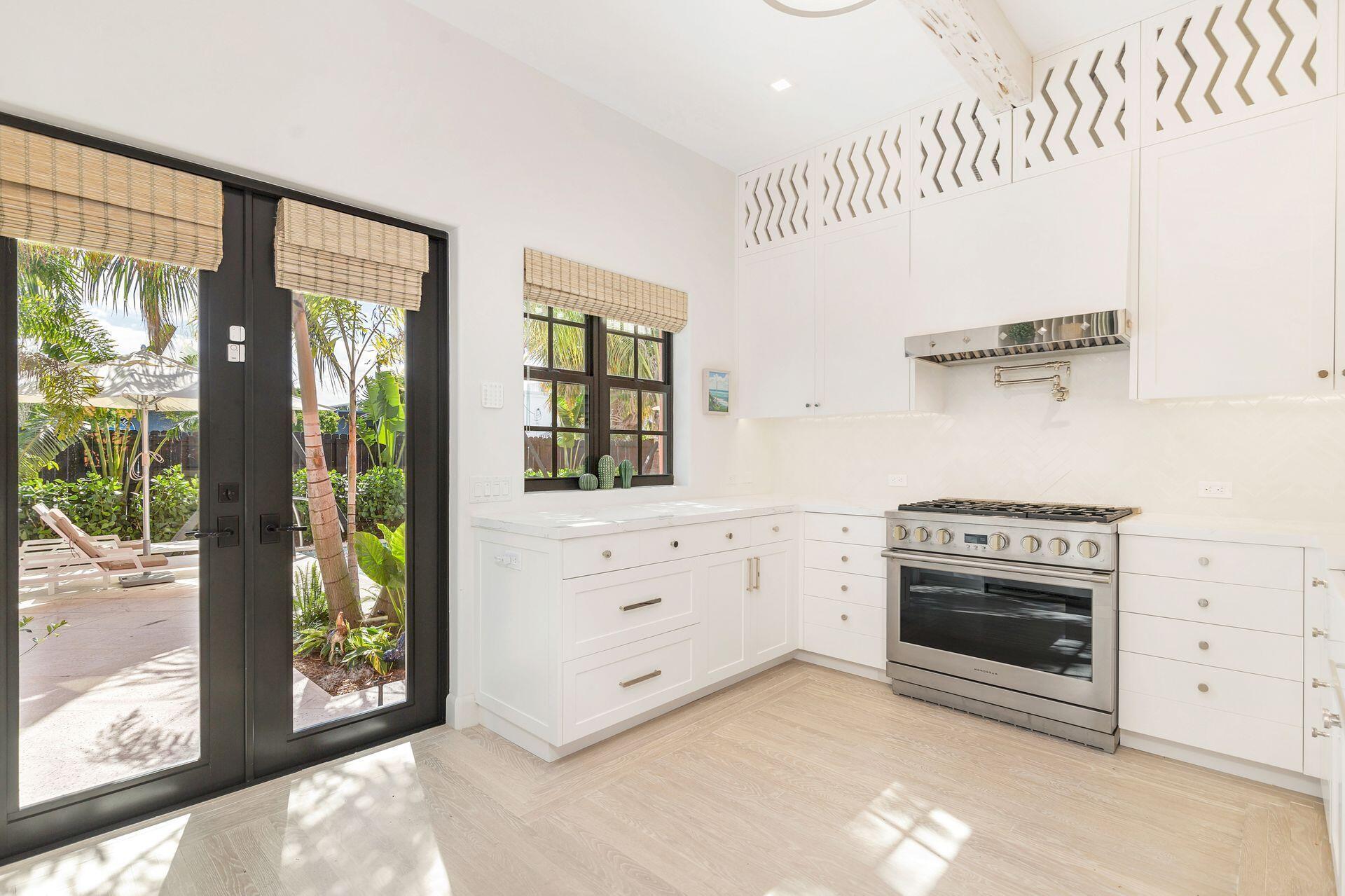 FLAMINGO PARK - Residential