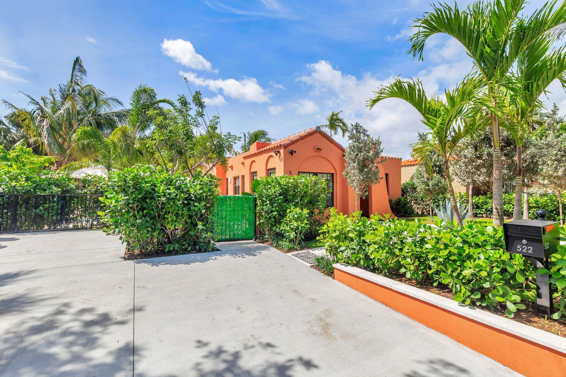 FLAMINGO PARK - Residential