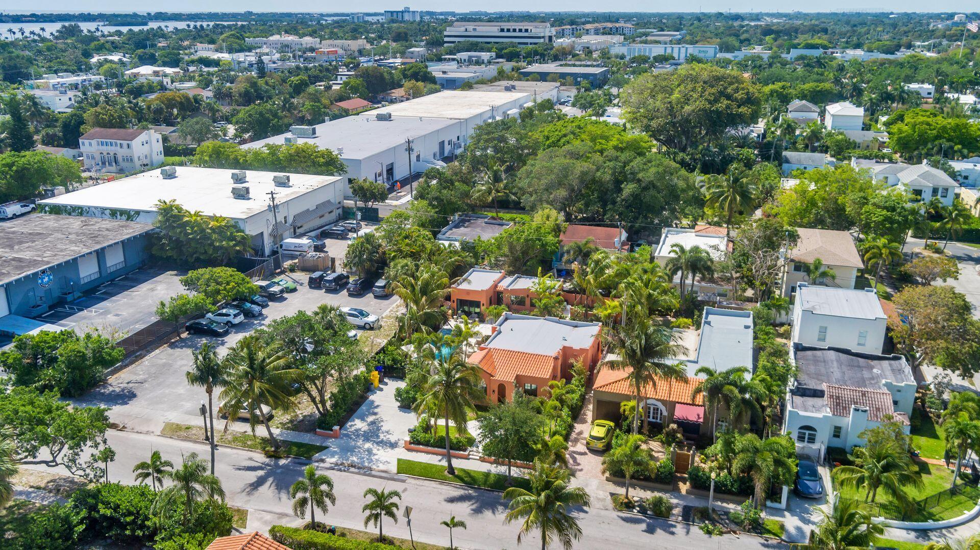 FLAMINGO PARK - Residential