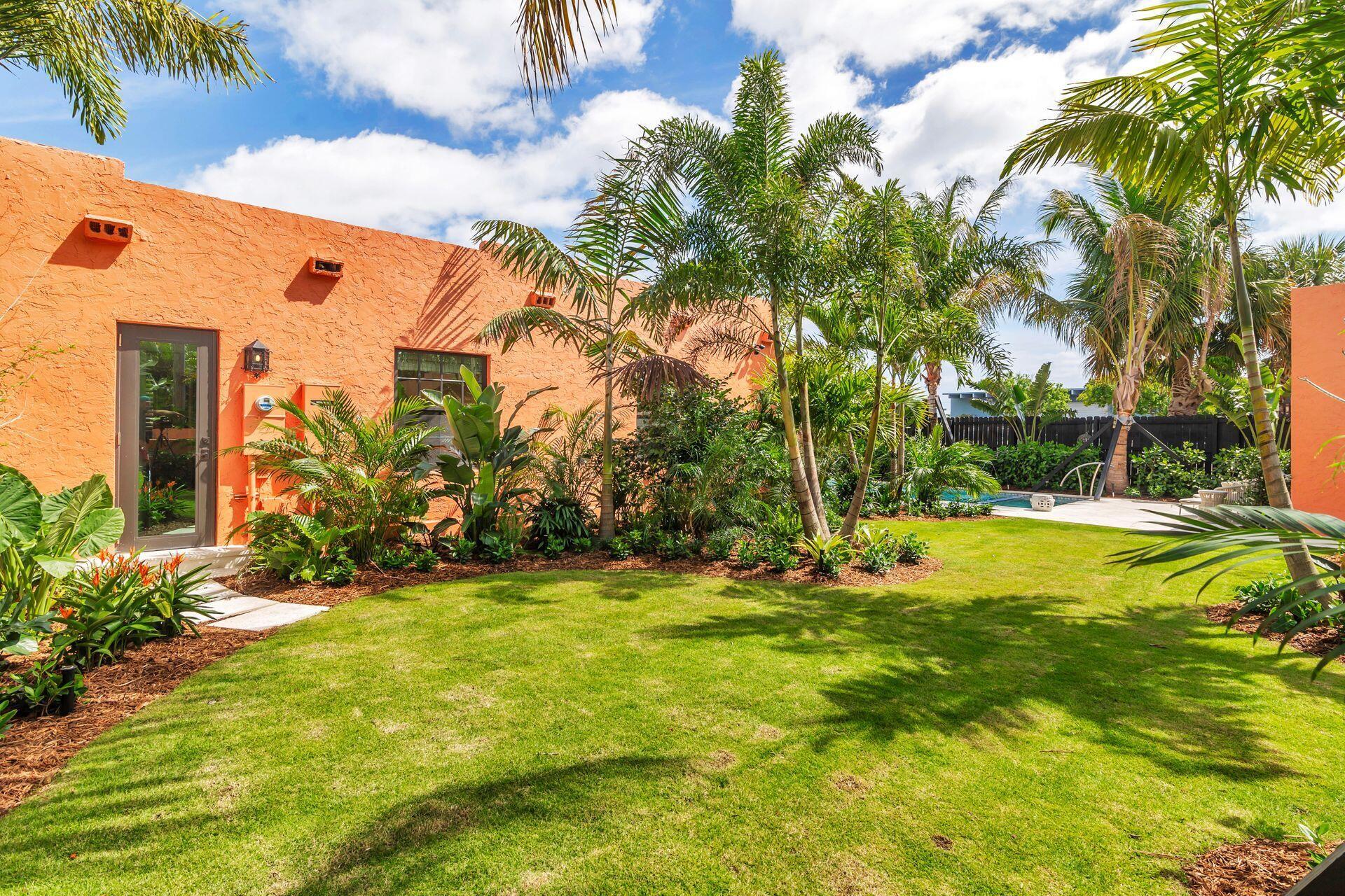 FLAMINGO PARK - Residential