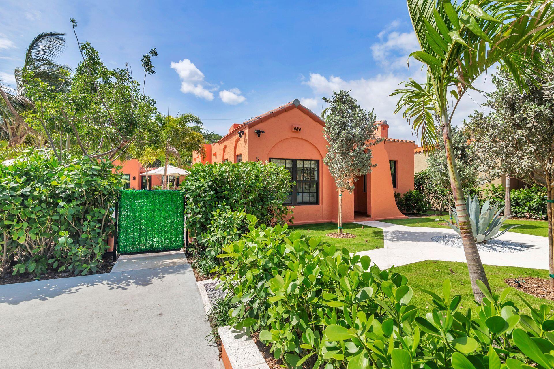 FLAMINGO PARK - Residential